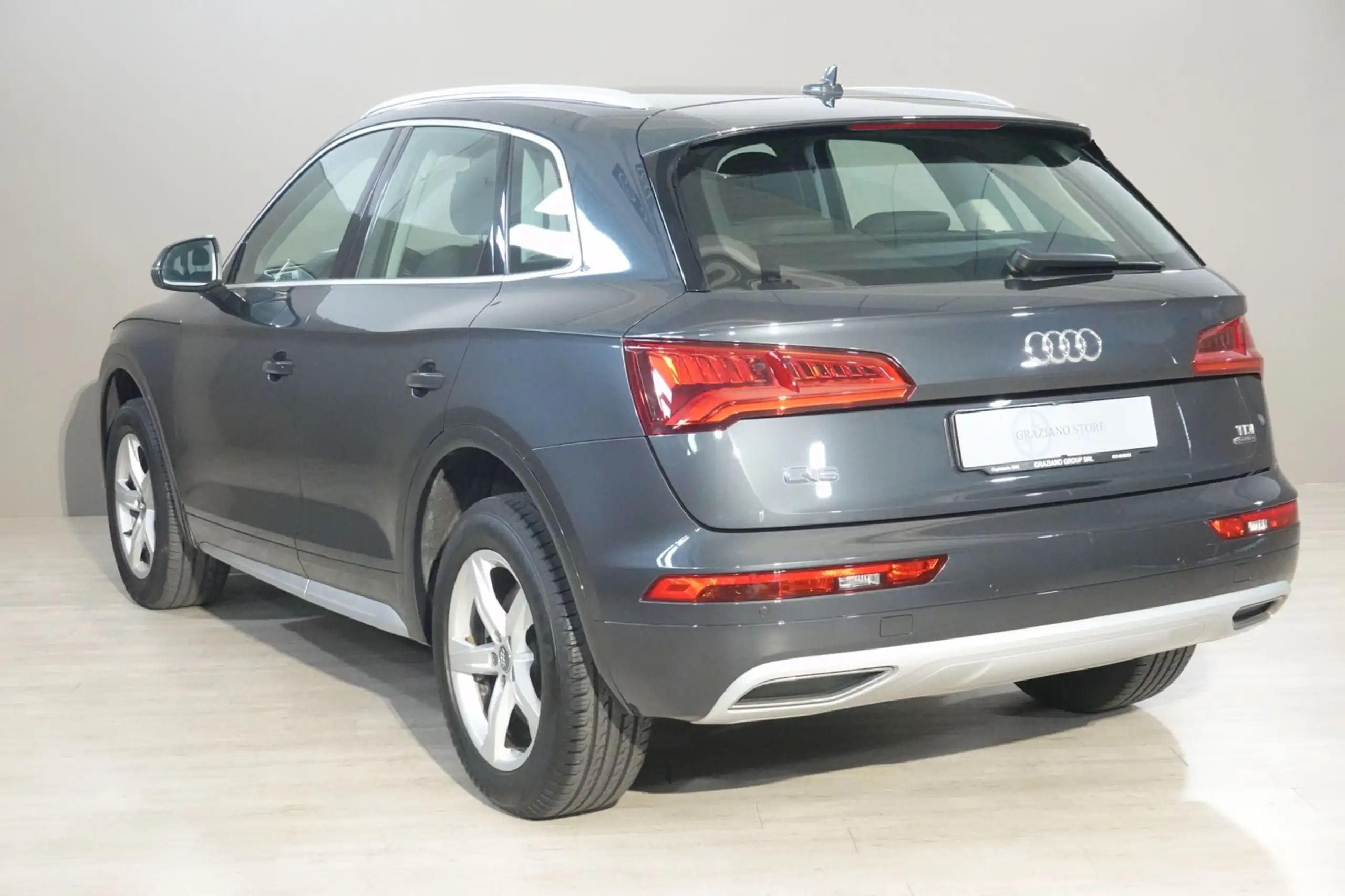 Audi - Q5