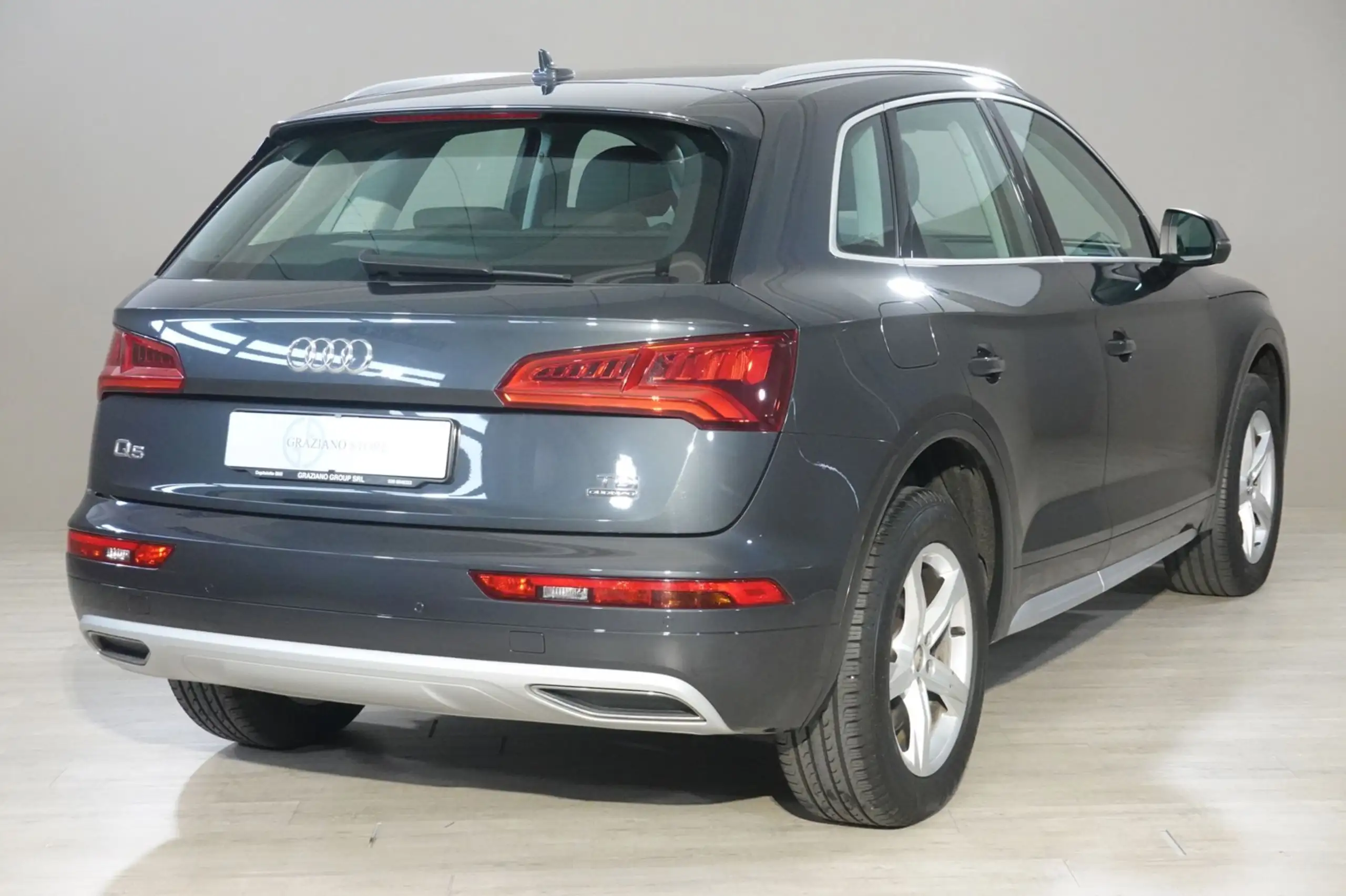 Audi - Q5