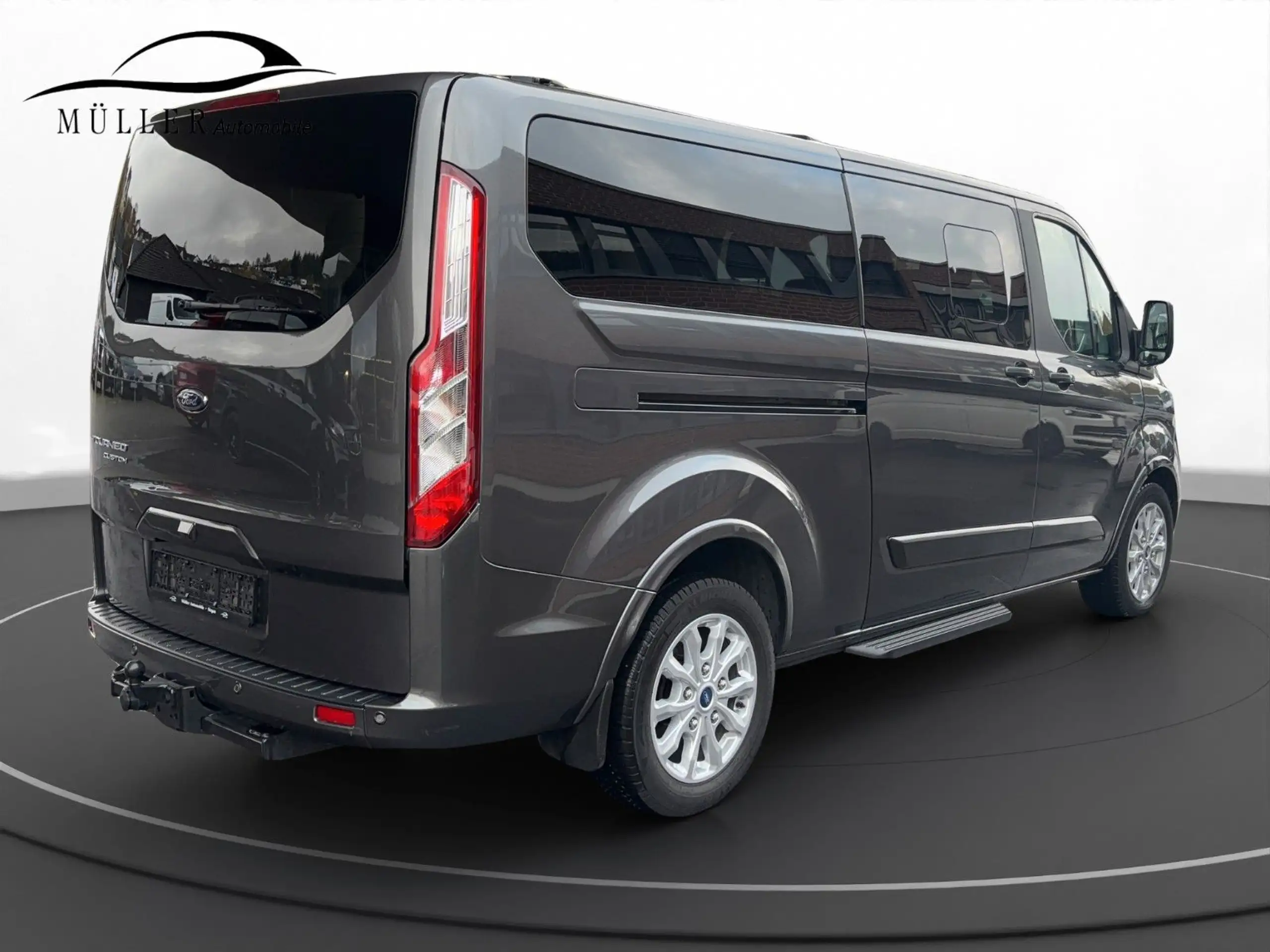 Ford - Tourneo Custom