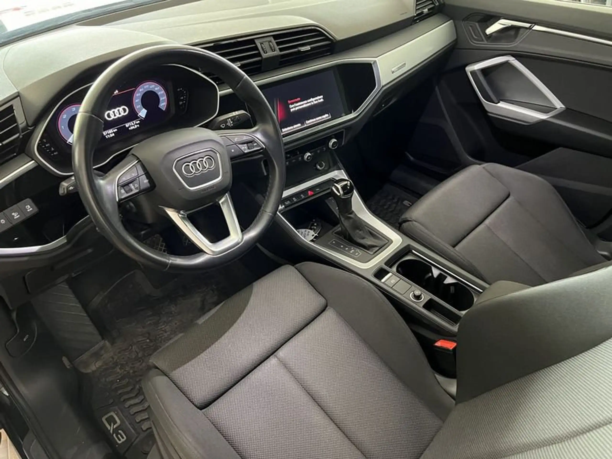 Audi - Q3