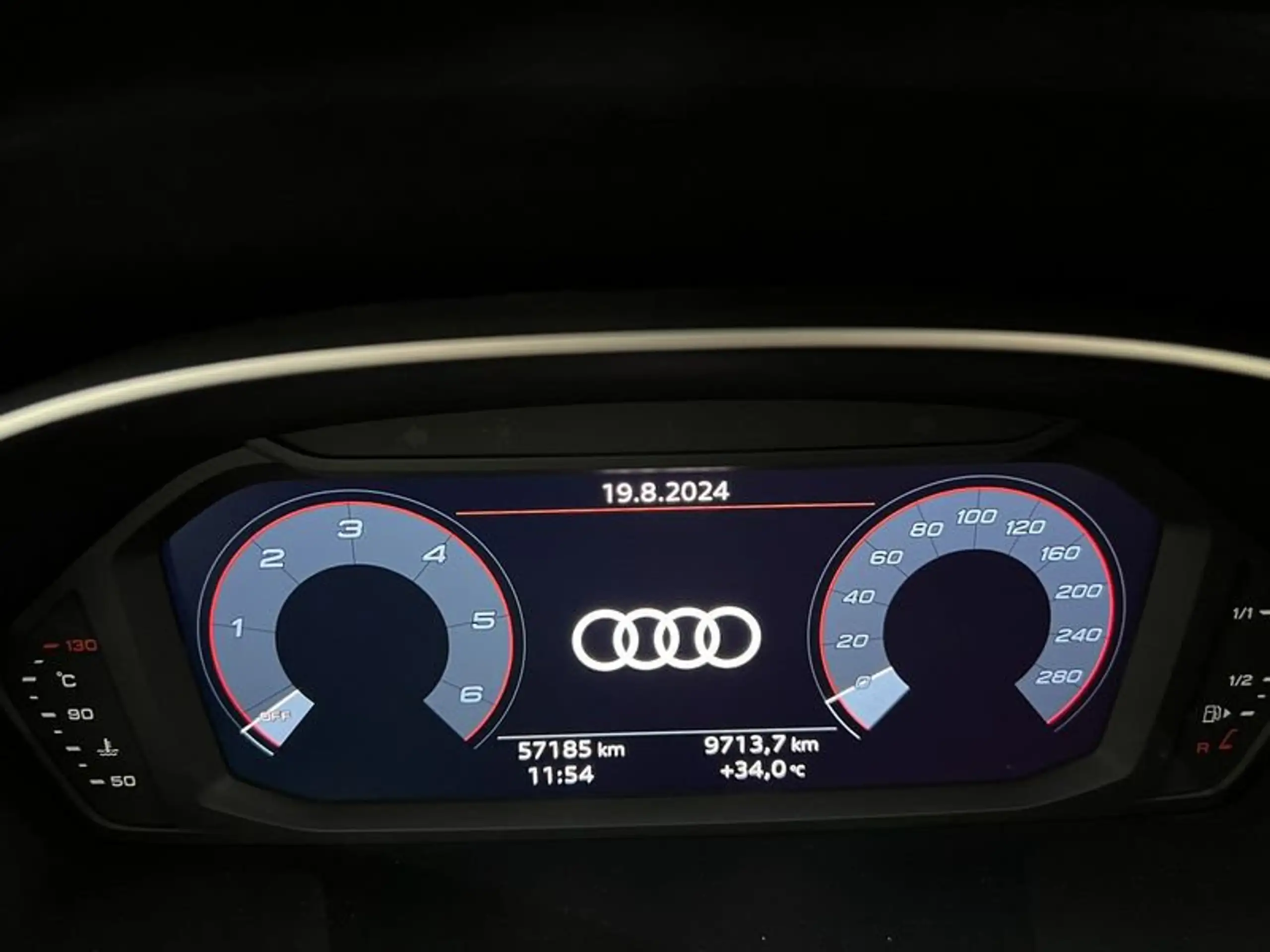 Audi - Q3