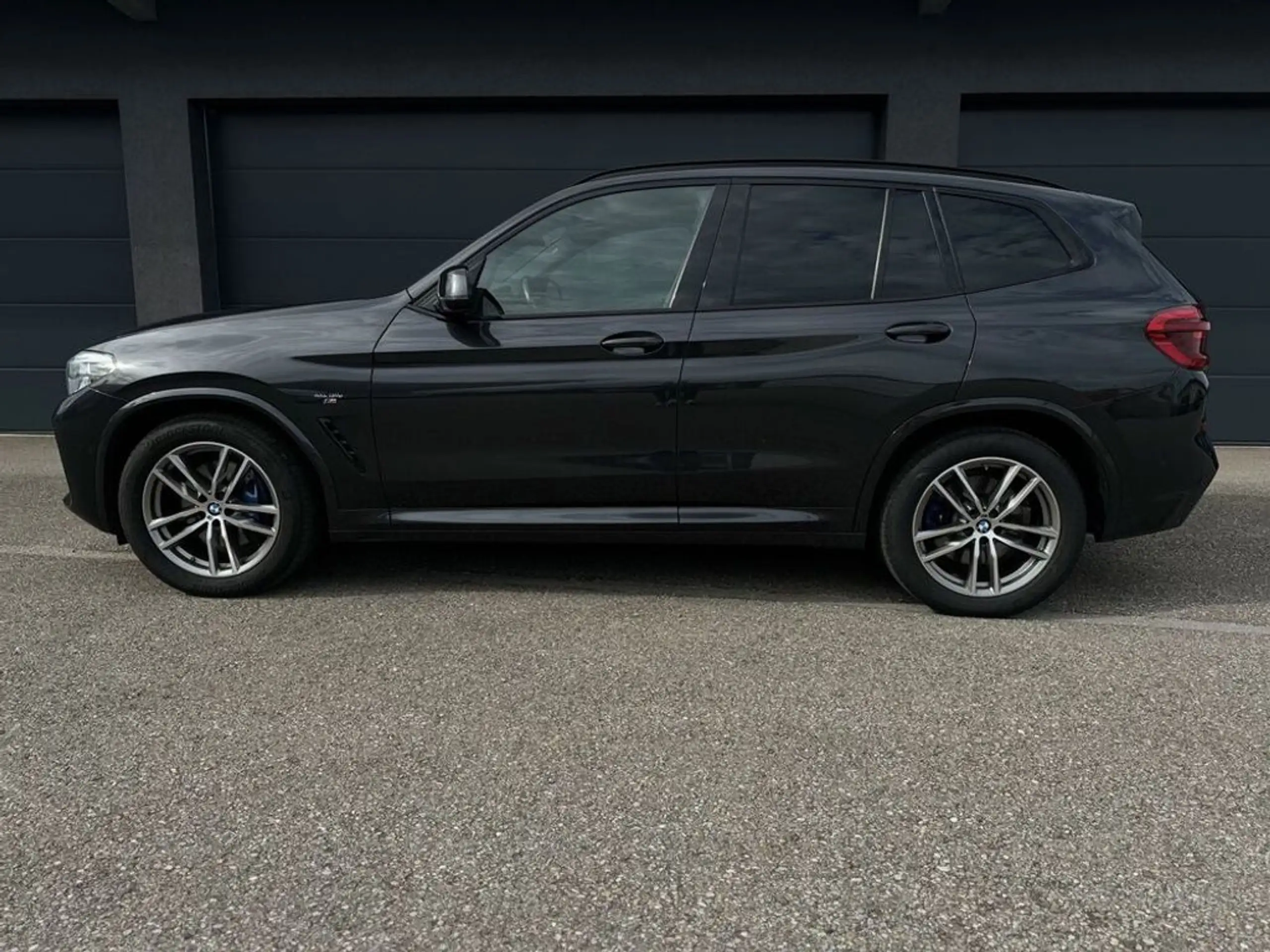 BMW - X3