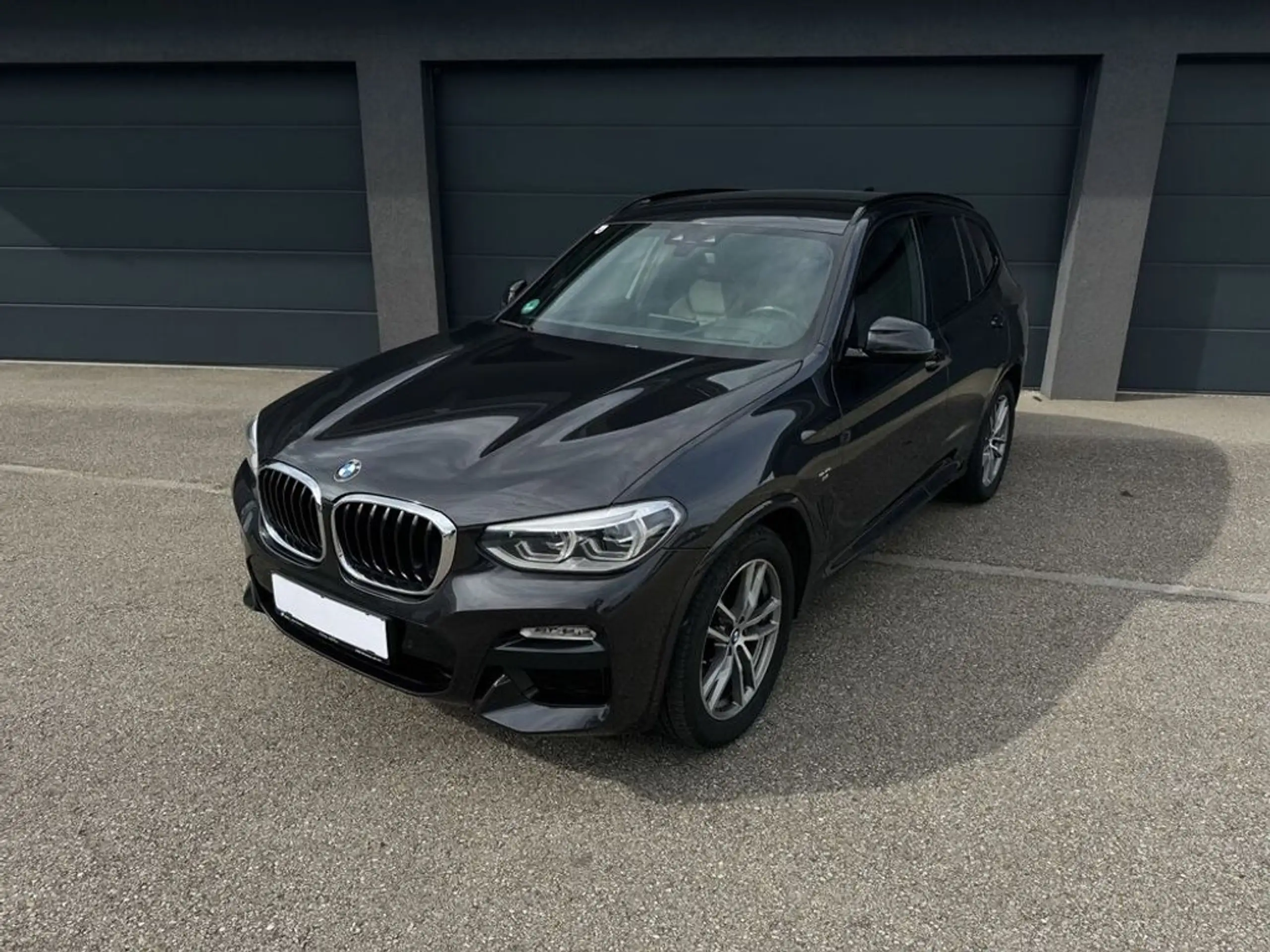 BMW - X3