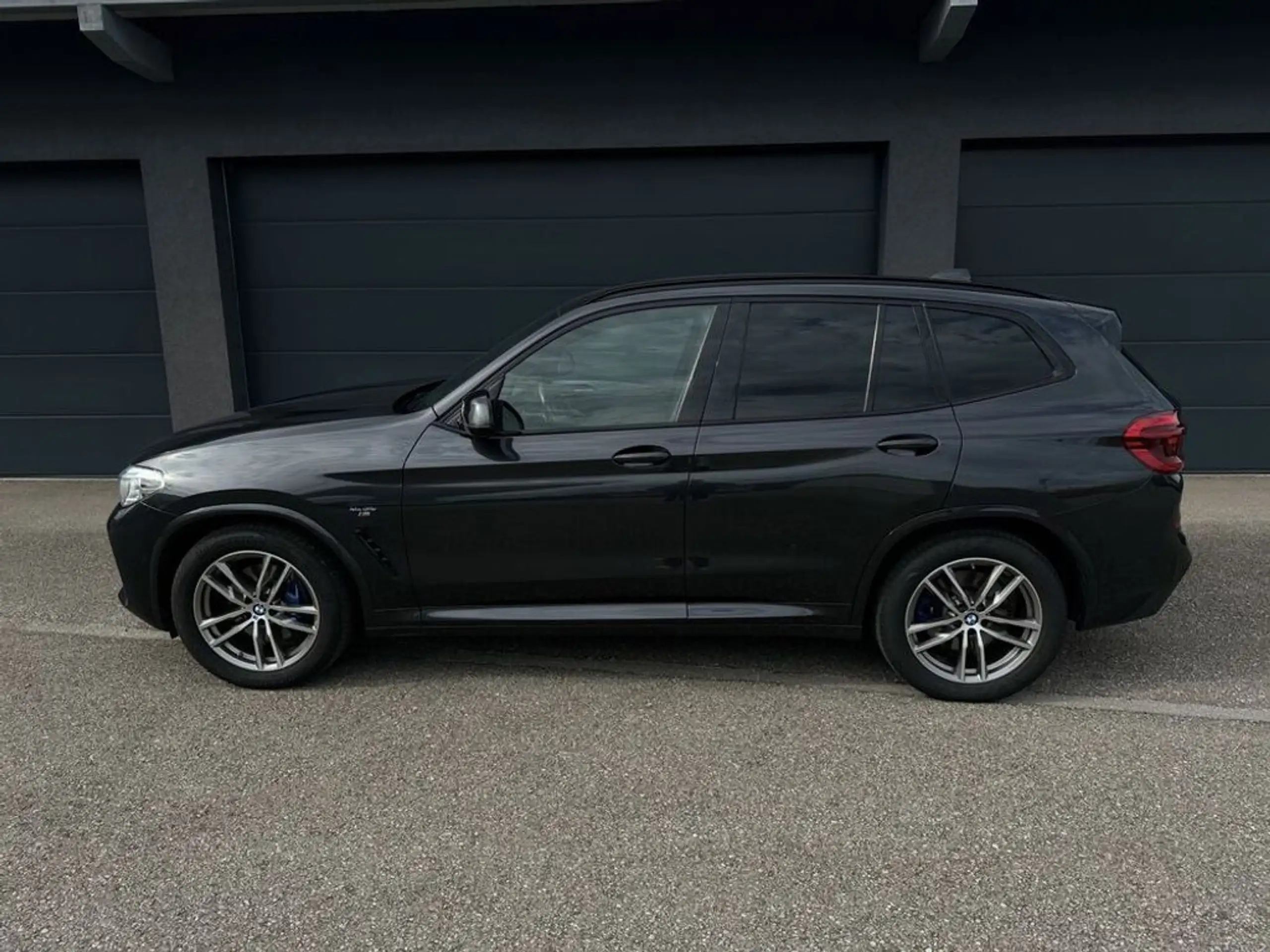 BMW - X3