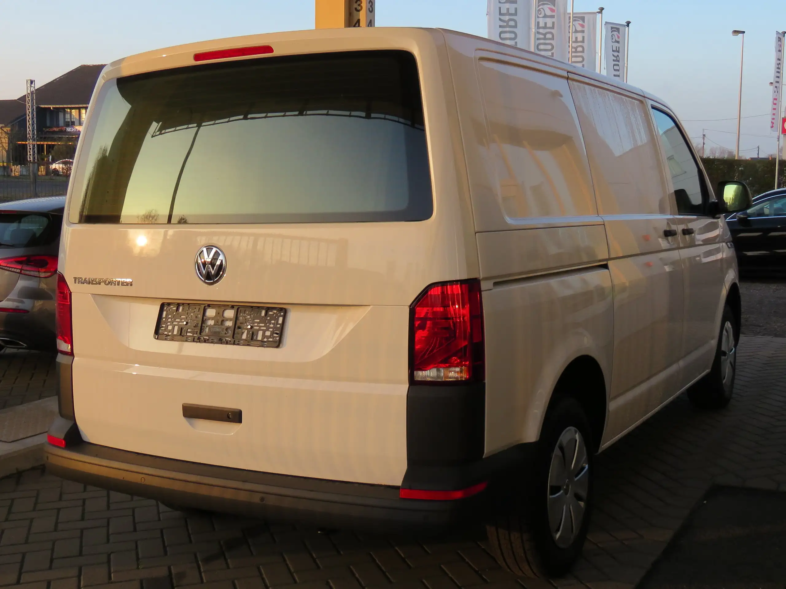 Volkswagen - T6.1 Transporter