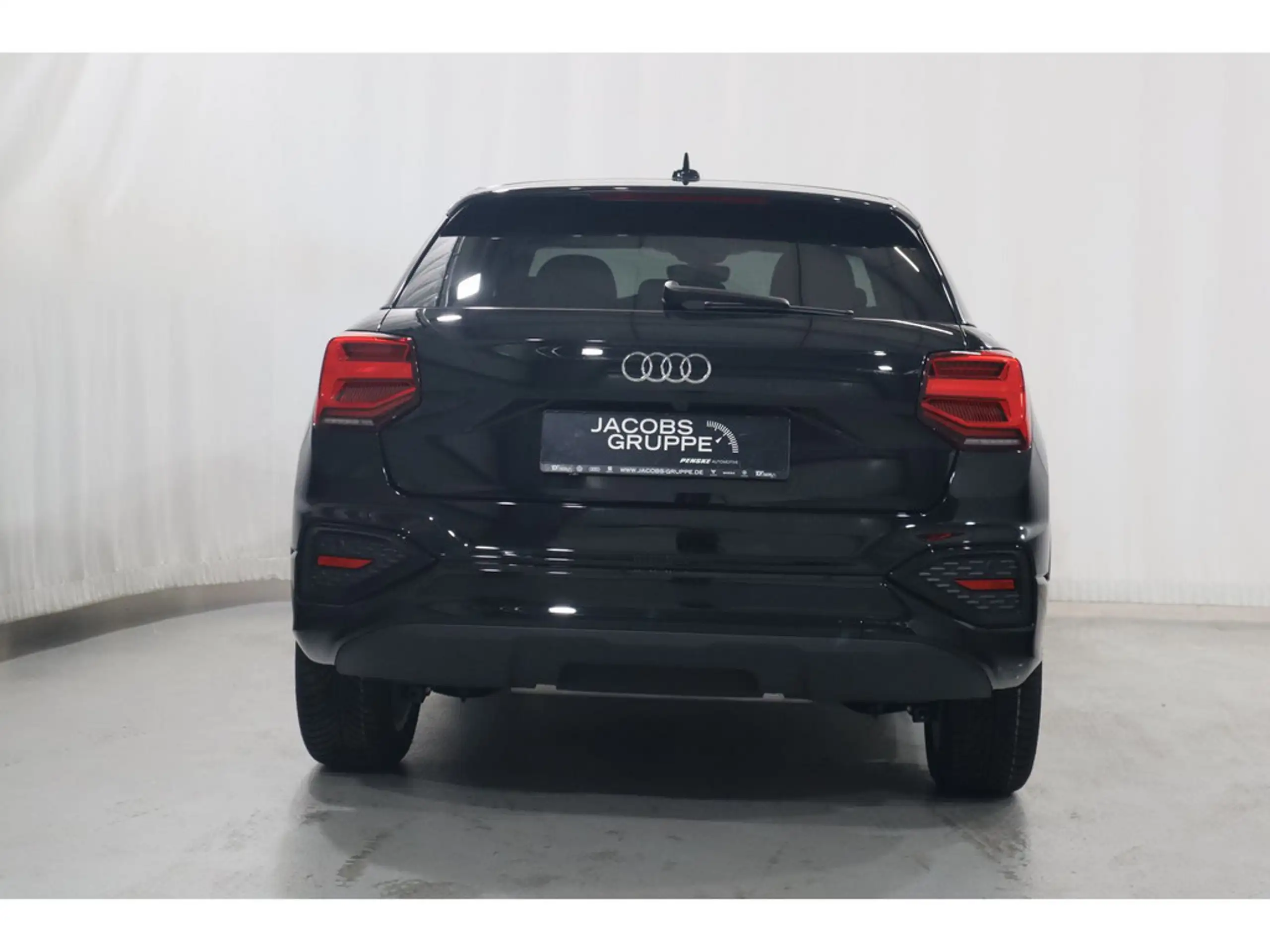 Audi - Q2