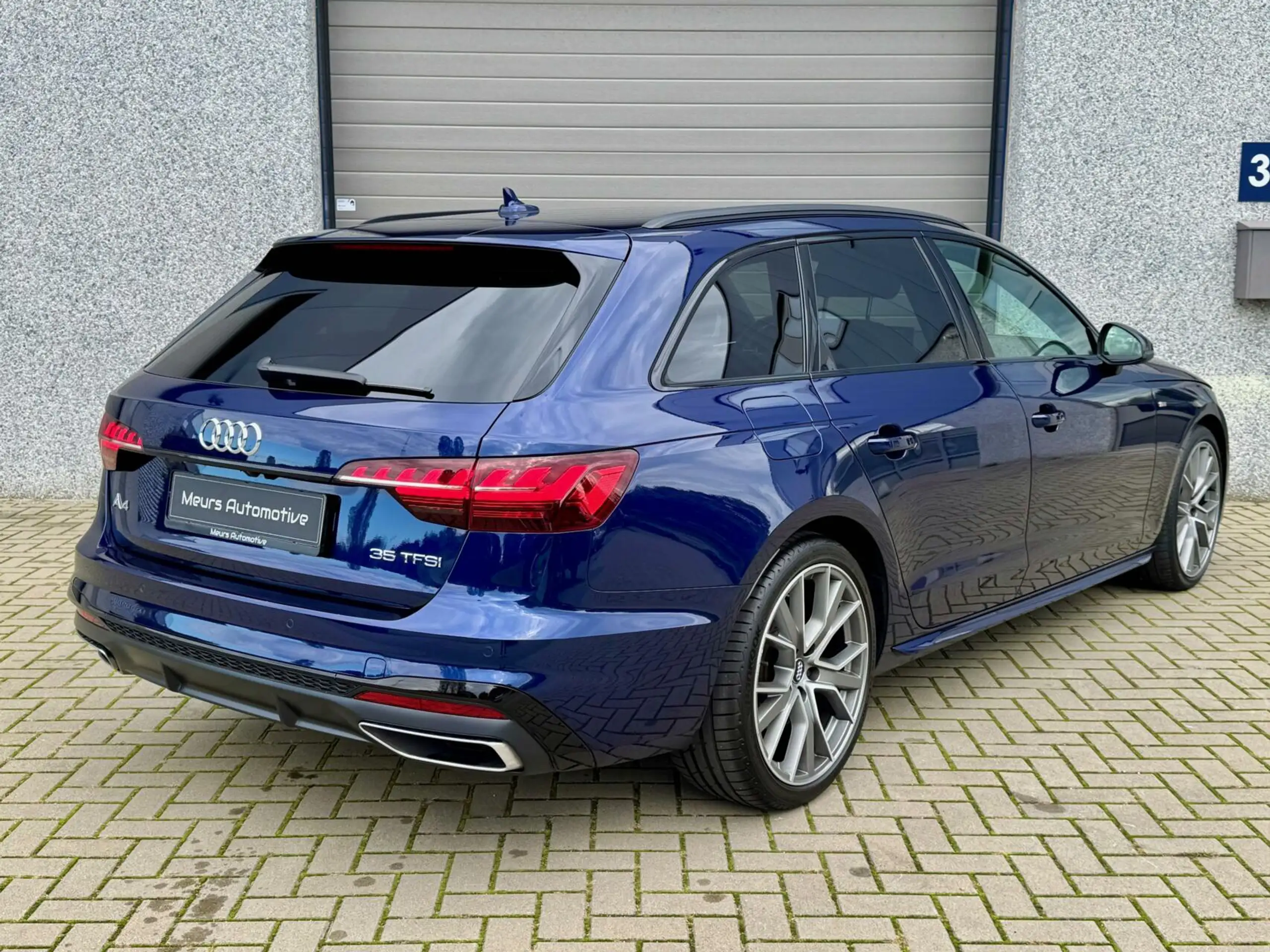 Audi - A4