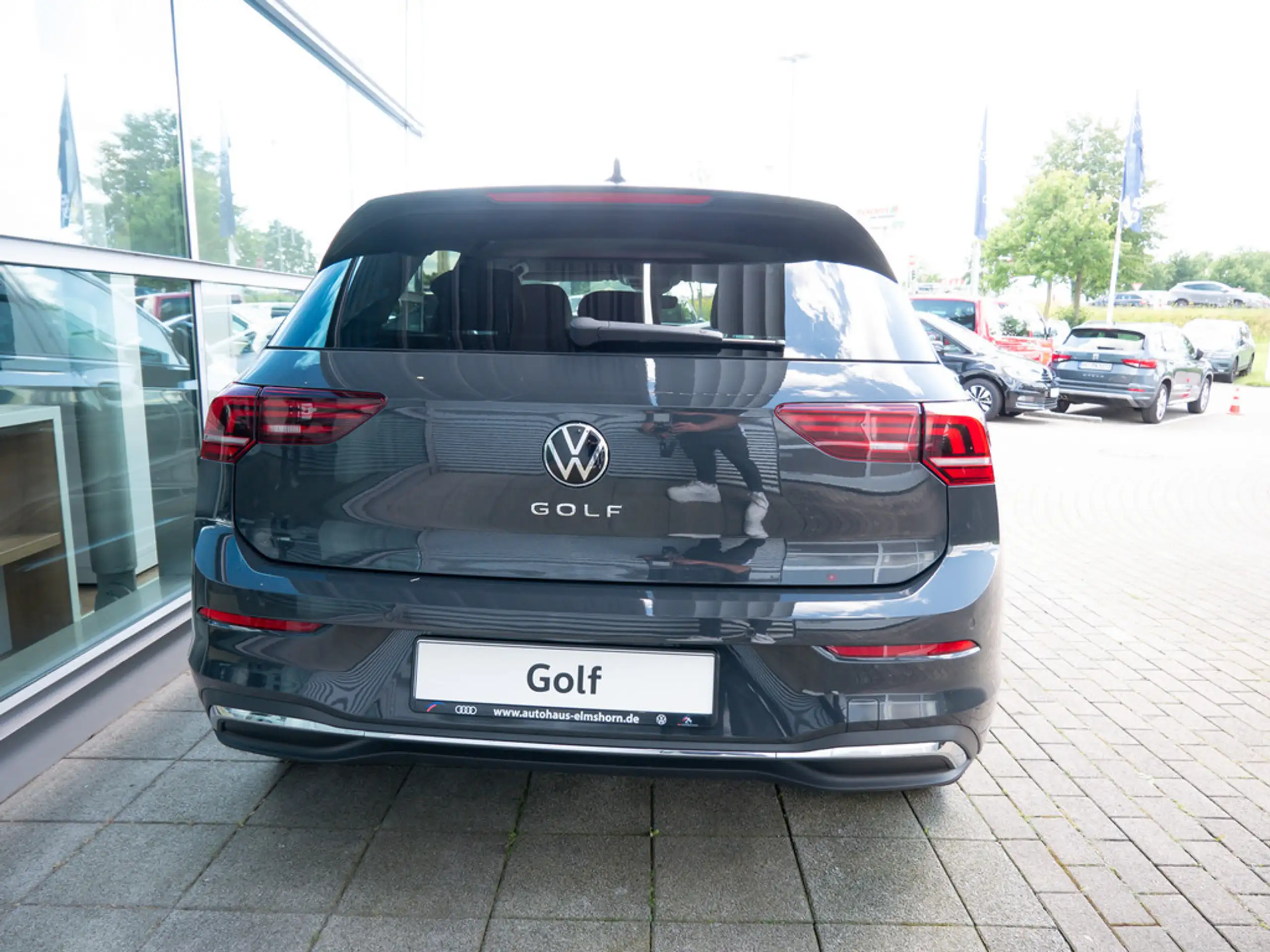 Volkswagen - Golf