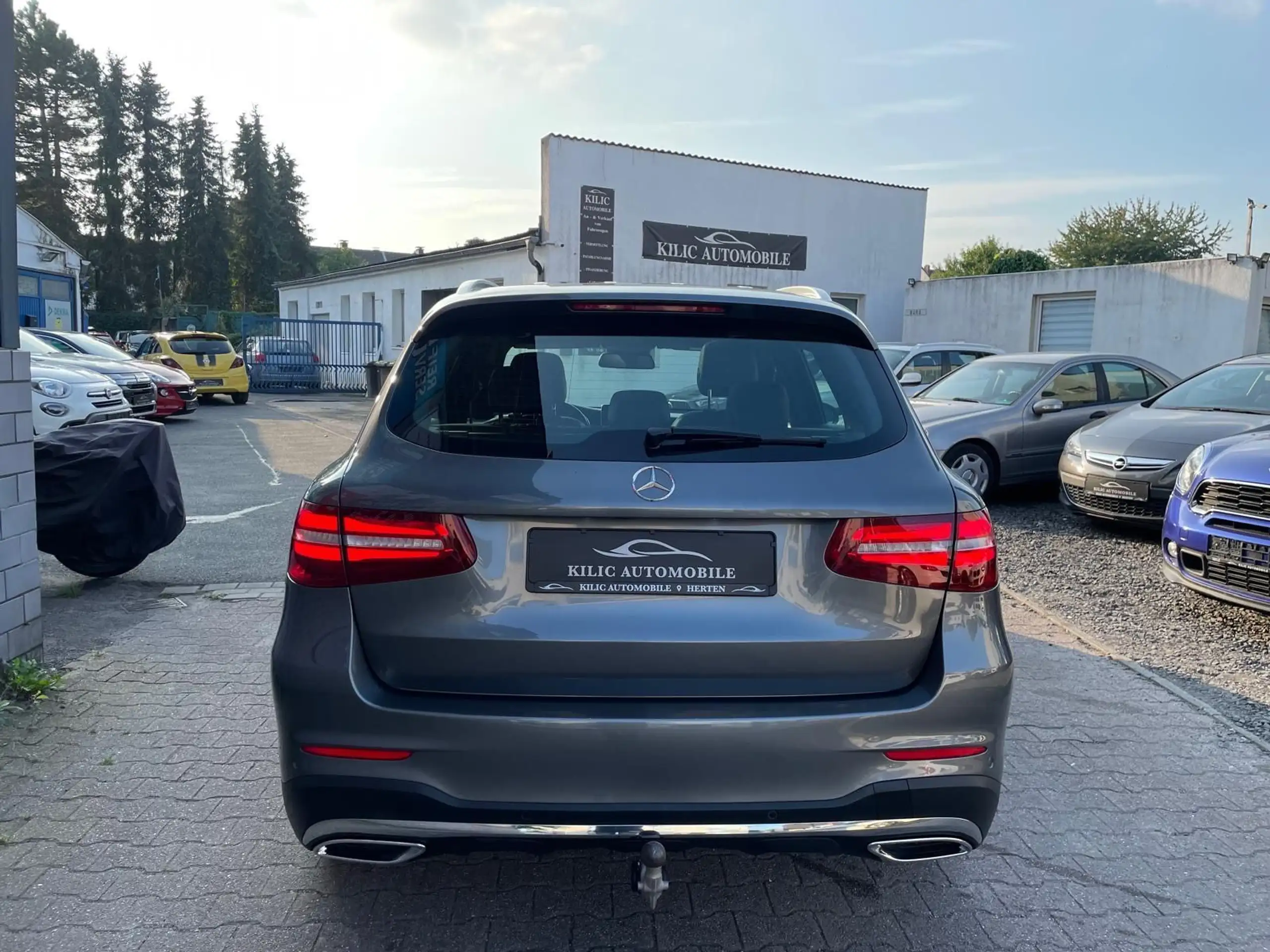 Mercedes-Benz - GLC 350