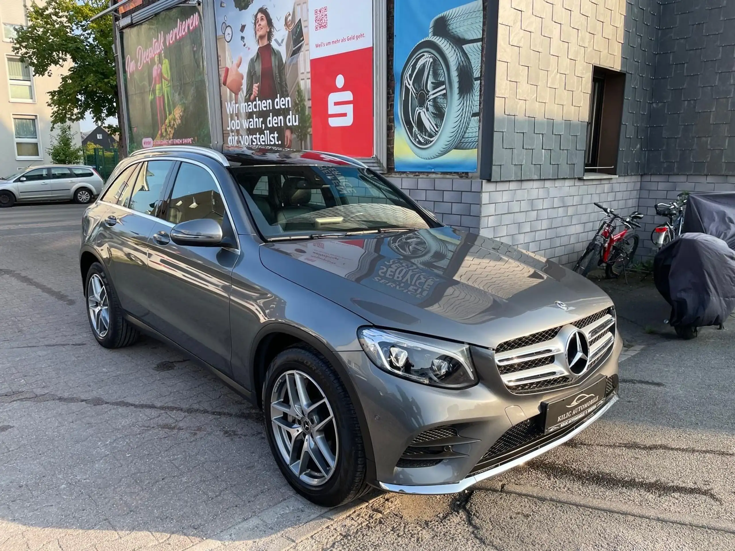 Mercedes-Benz - GLC 350