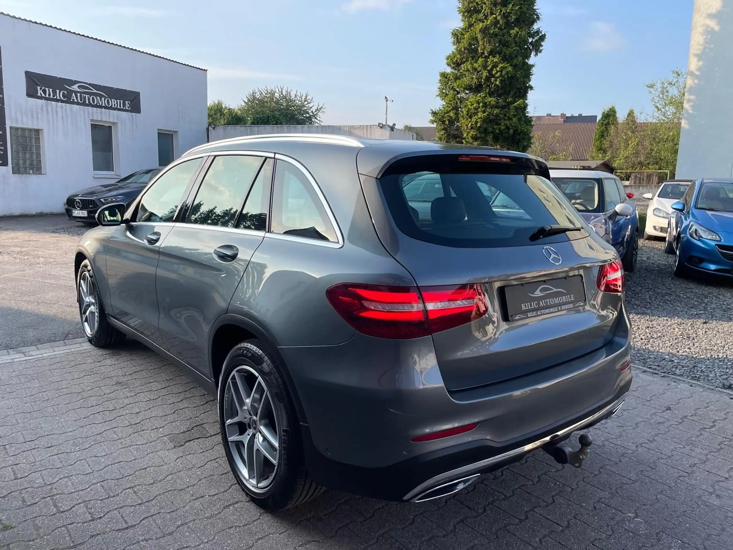 Mercedes-Benz - GLC 350