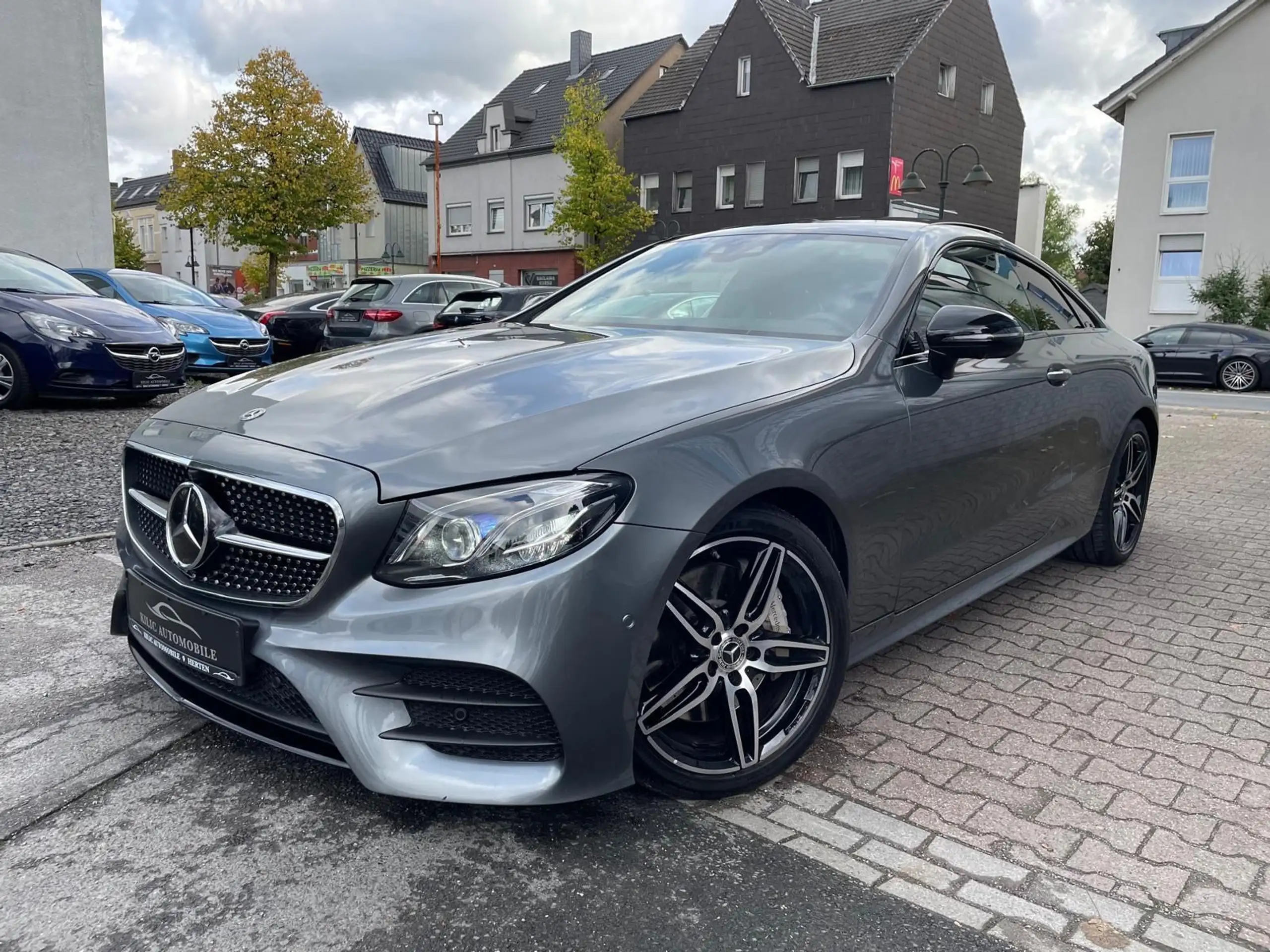 Mercedes-Benz - E 350