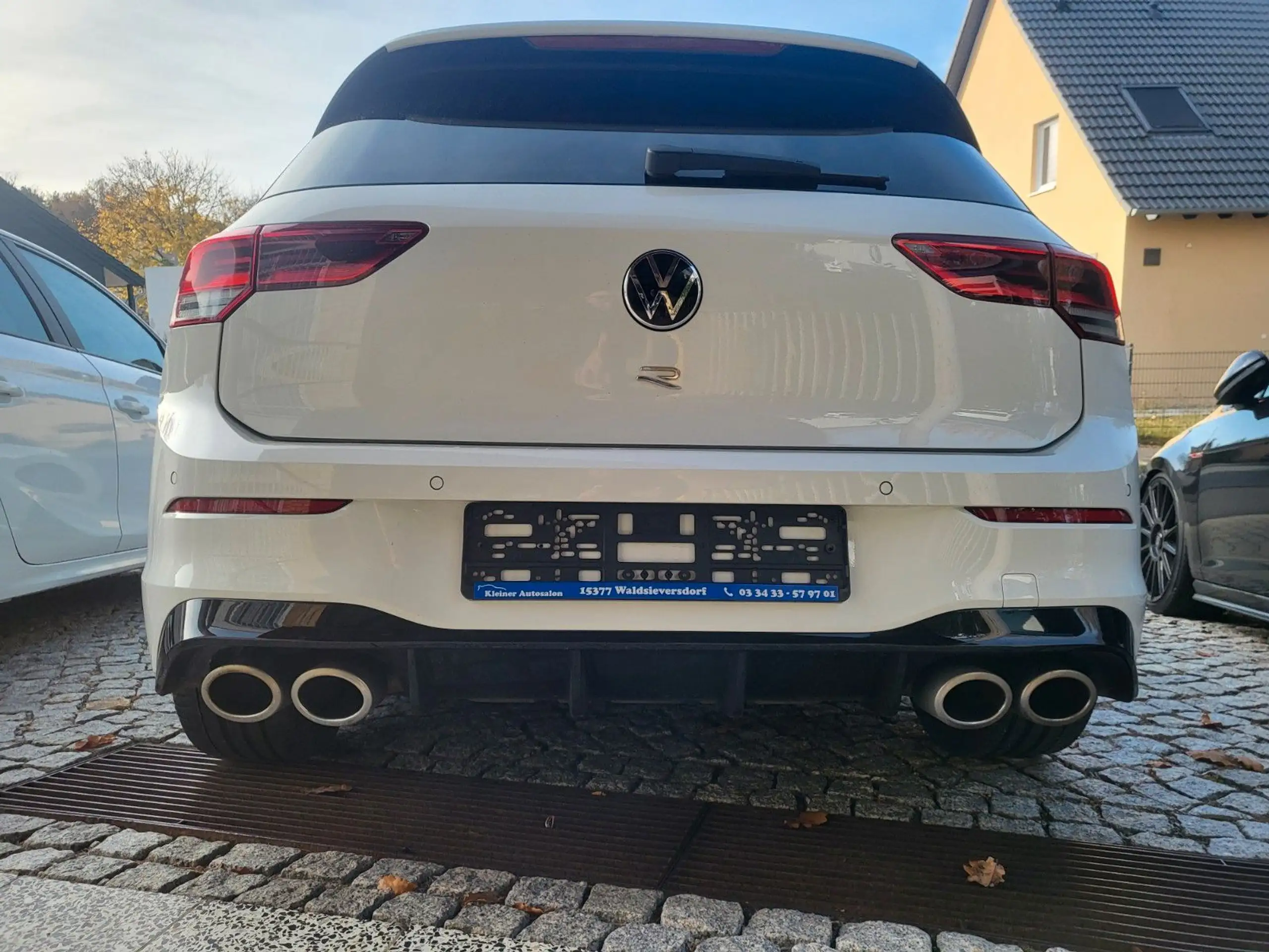 Volkswagen - Golf