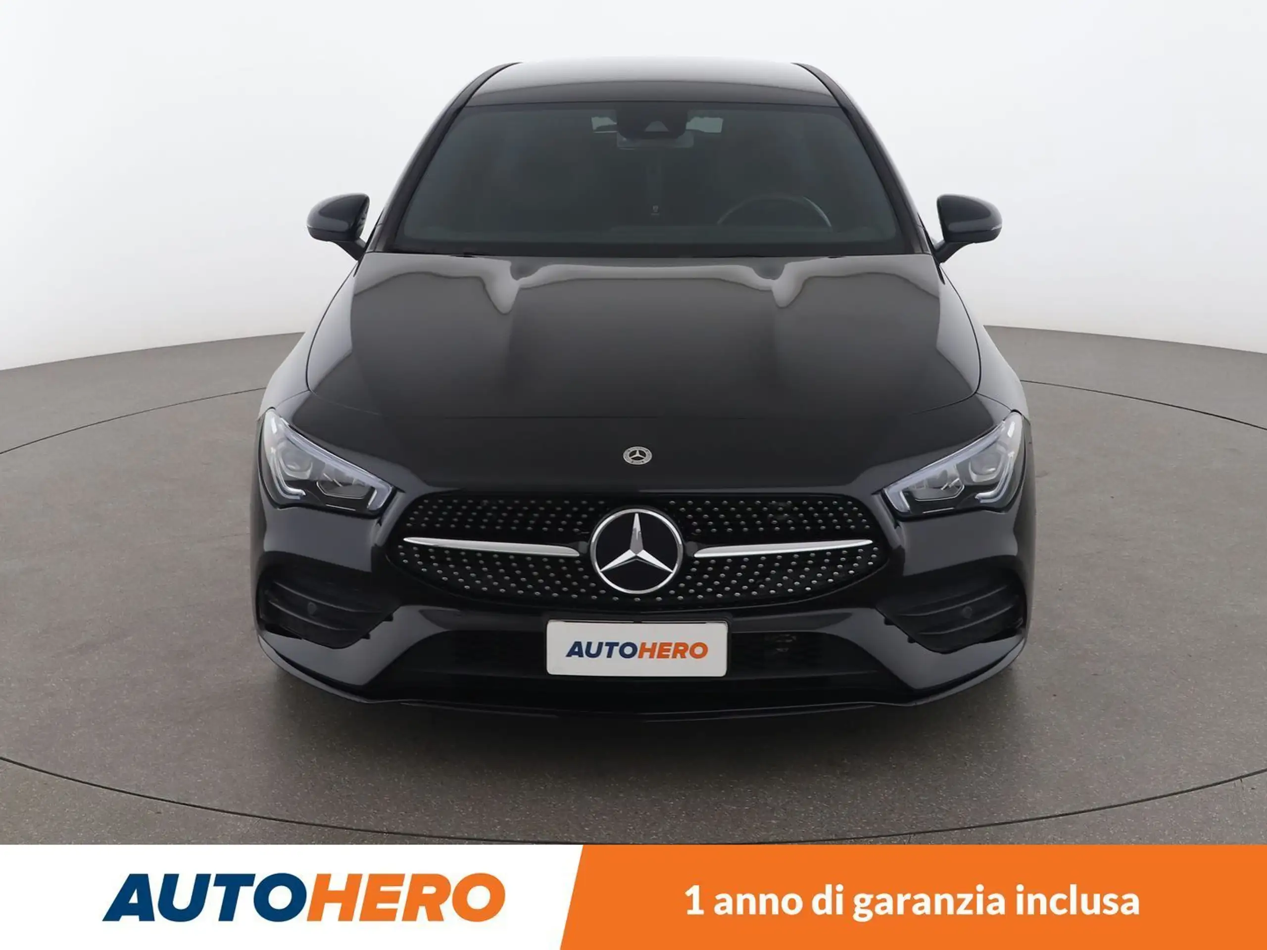 Mercedes-Benz - CLA 200