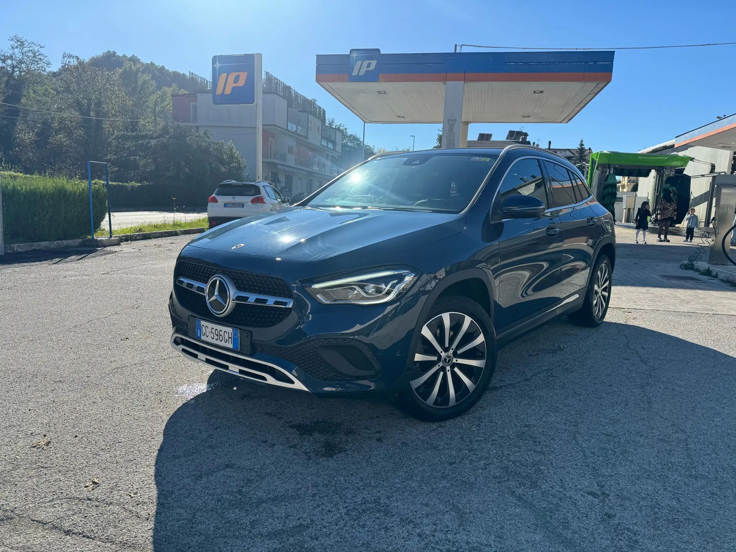 Mercedes-Benz - GLA 200