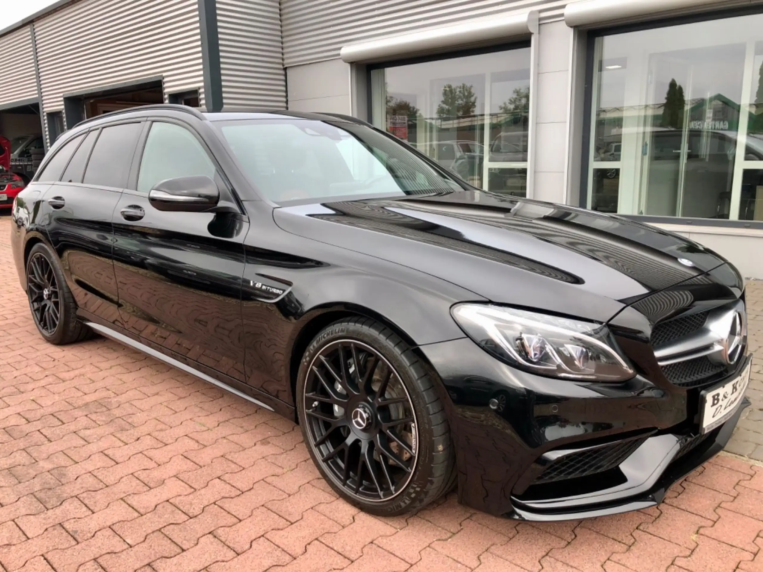 Mercedes-Benz - C 63 AMG