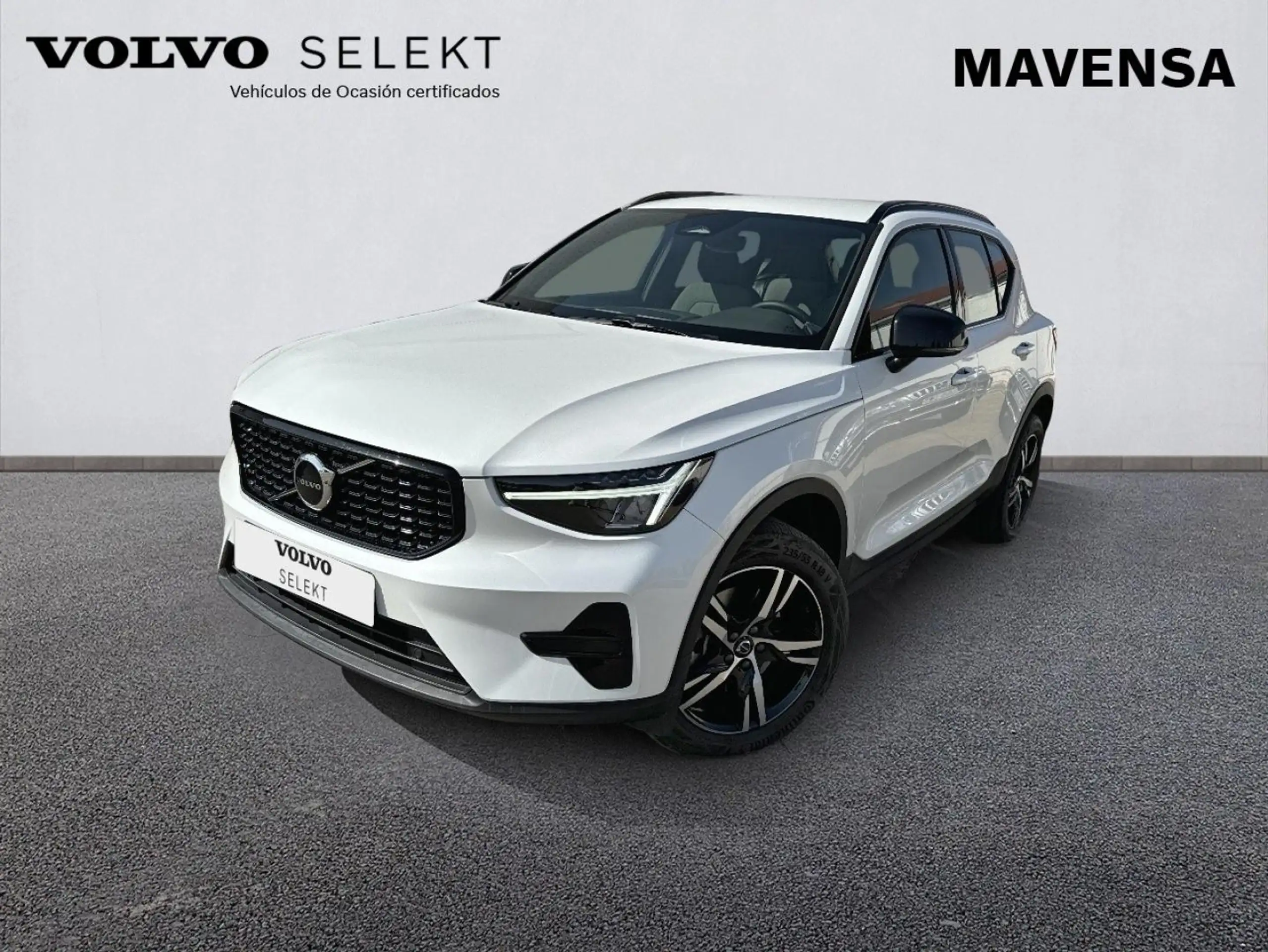 Volvo - XC40