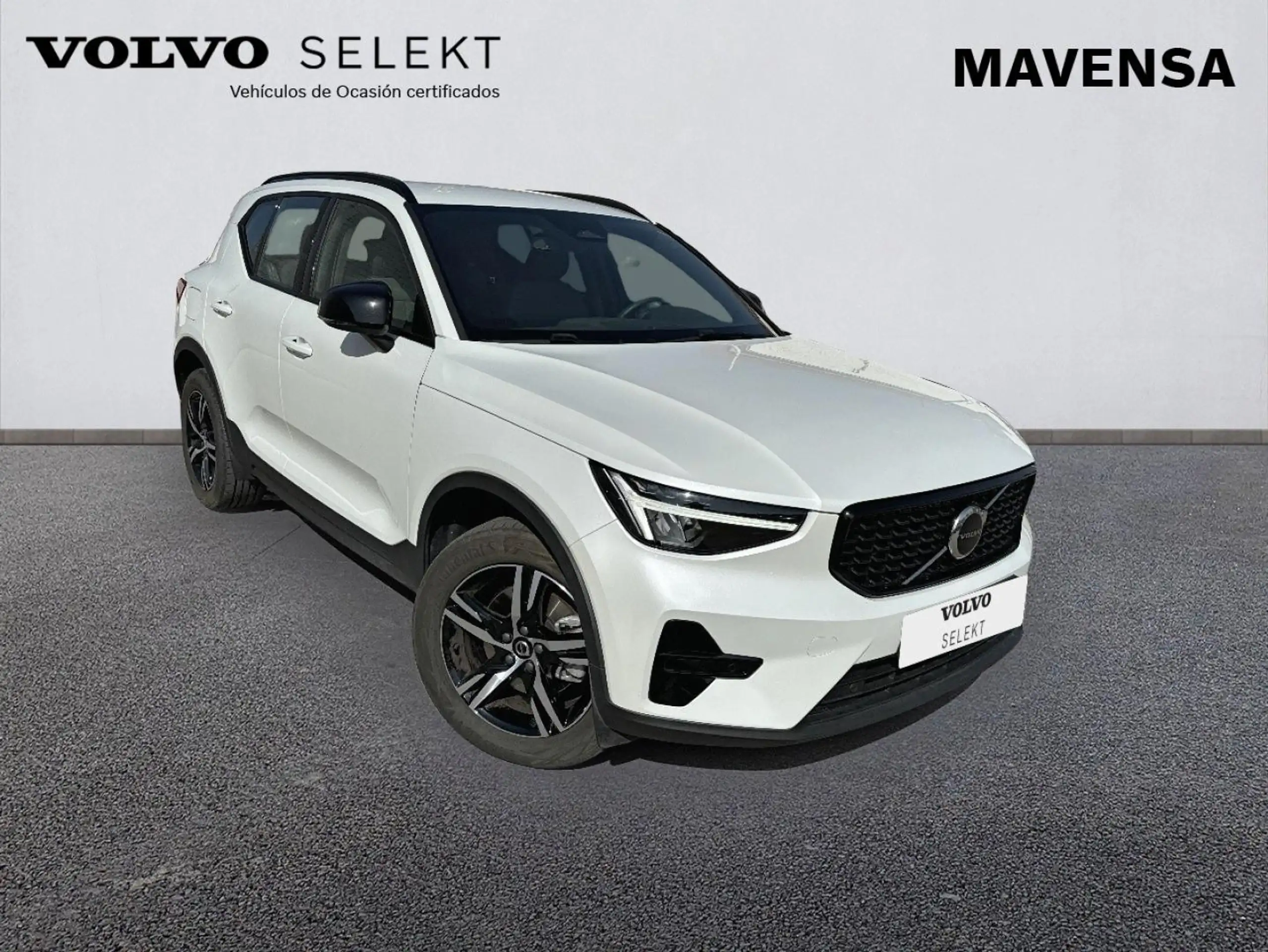 Volvo - XC40