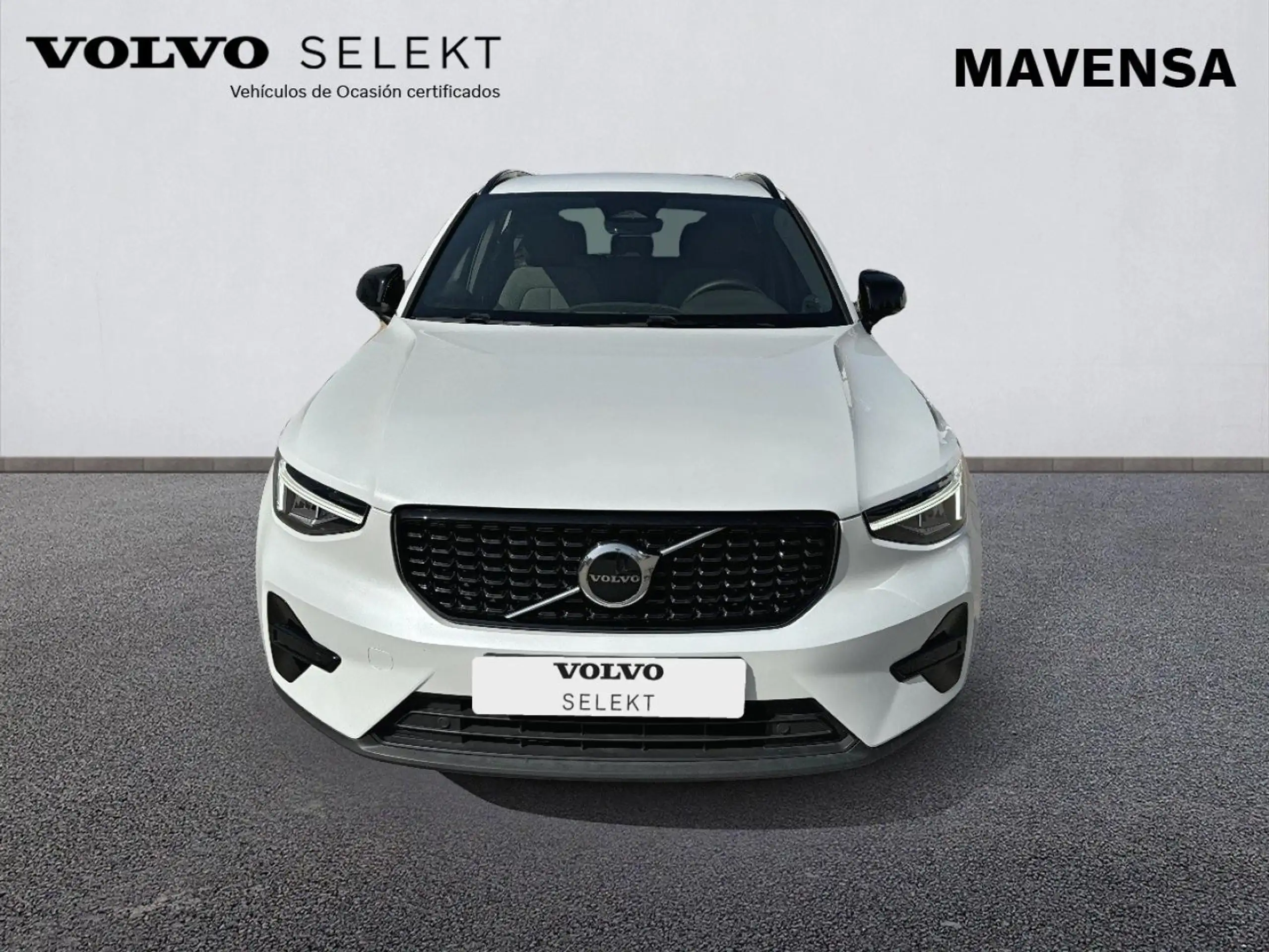 Volvo - XC40