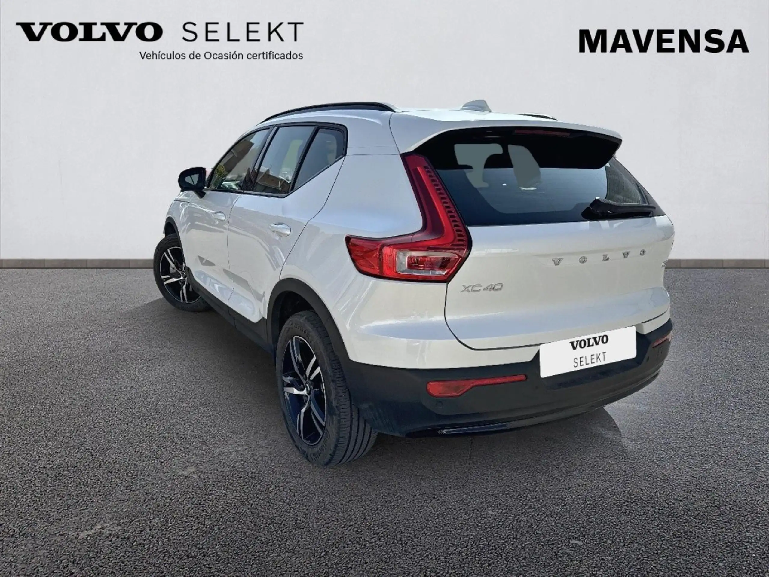 Volvo - XC40