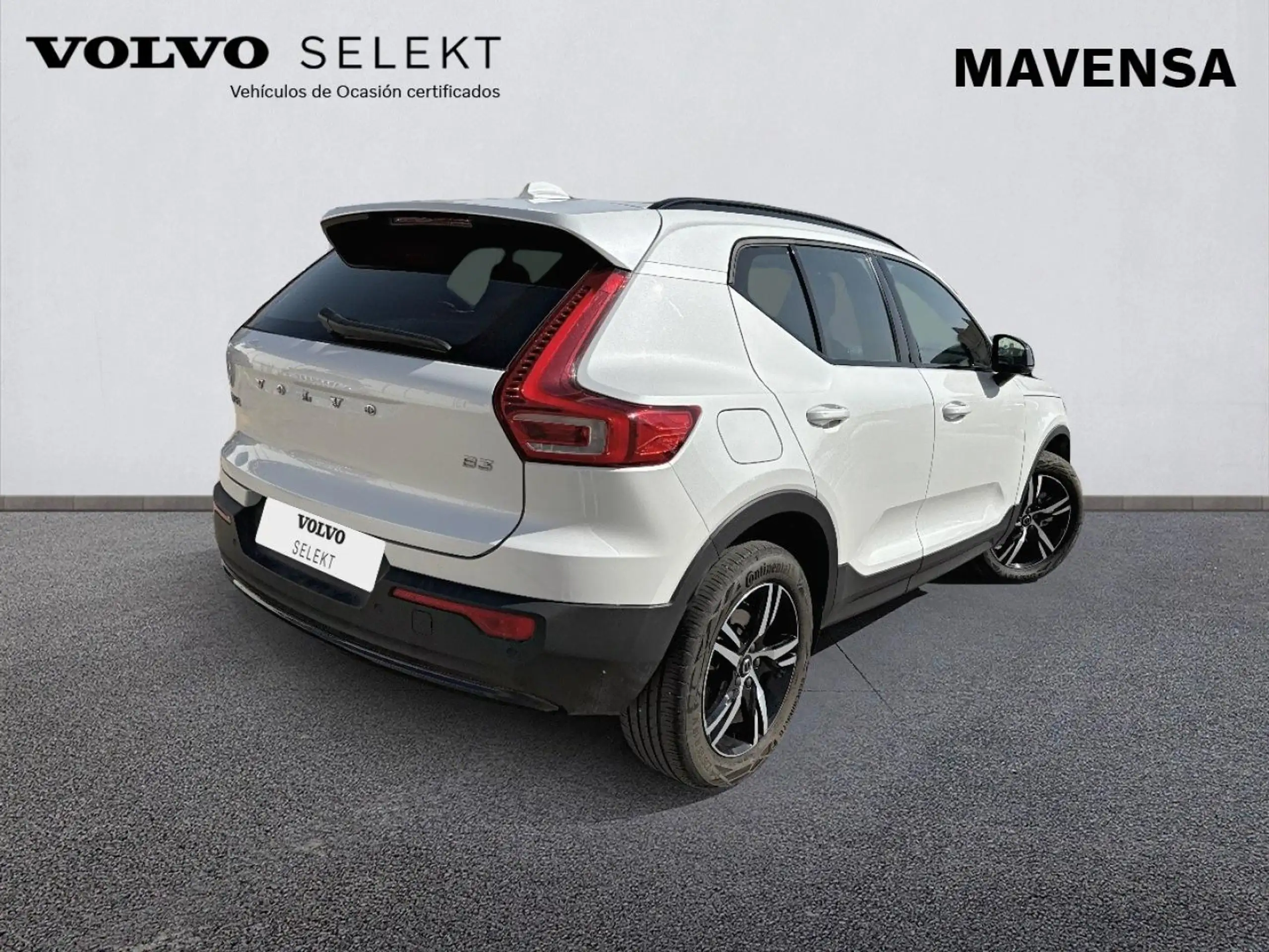 Volvo - XC40