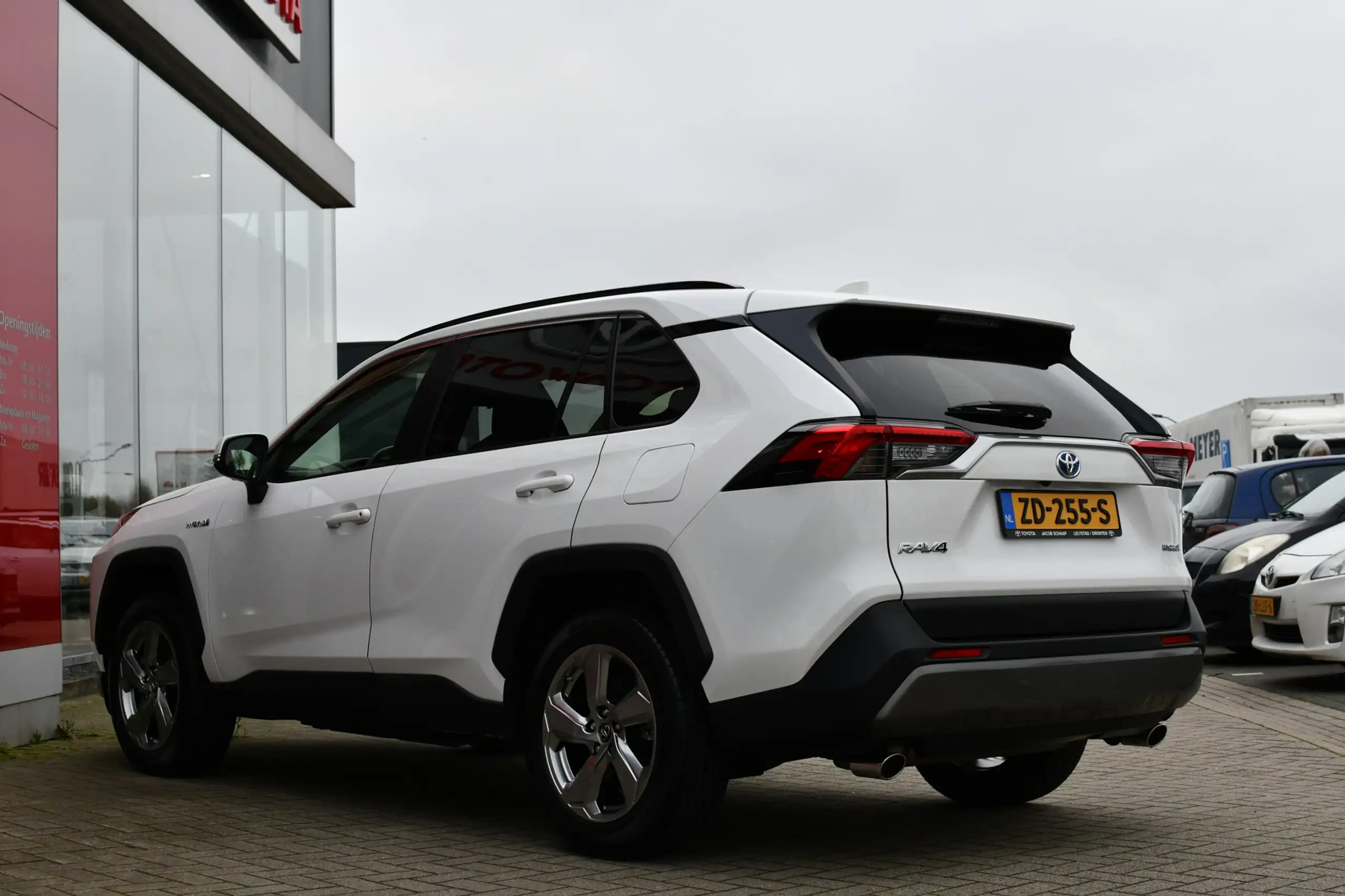 Toyota - RAV 4