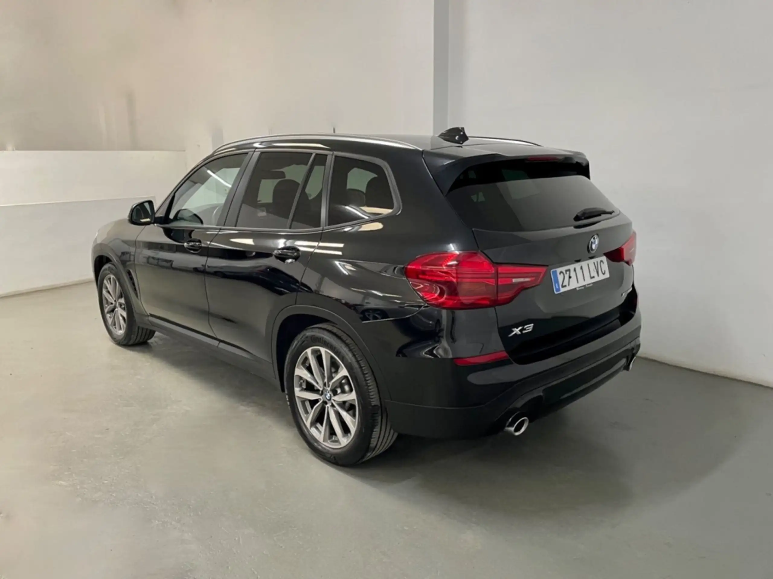 BMW - X3