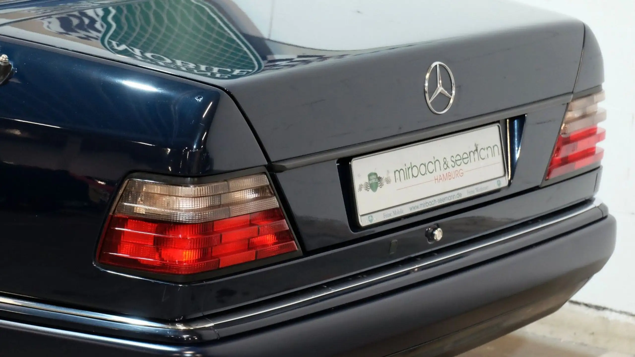 Mercedes-Benz - E 220