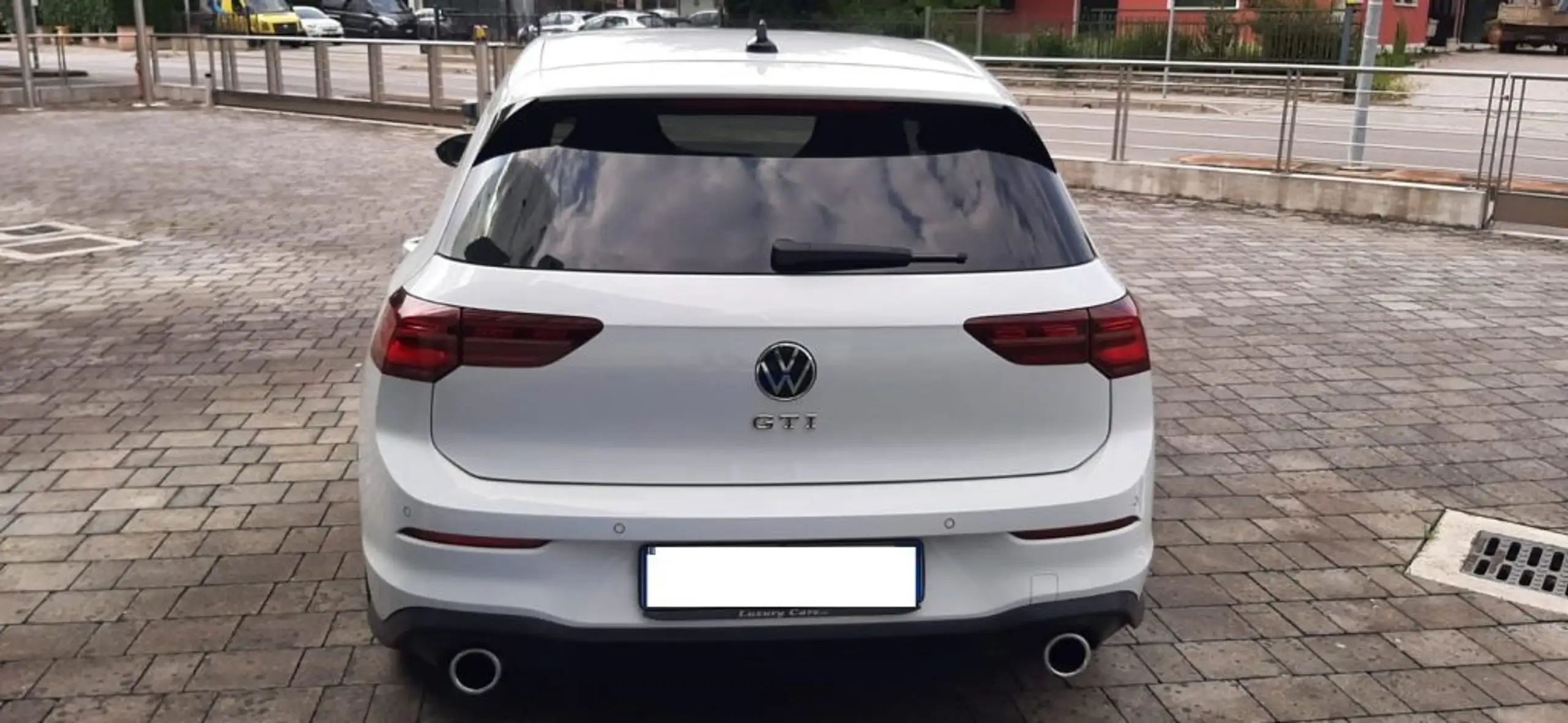 Volkswagen - Golf