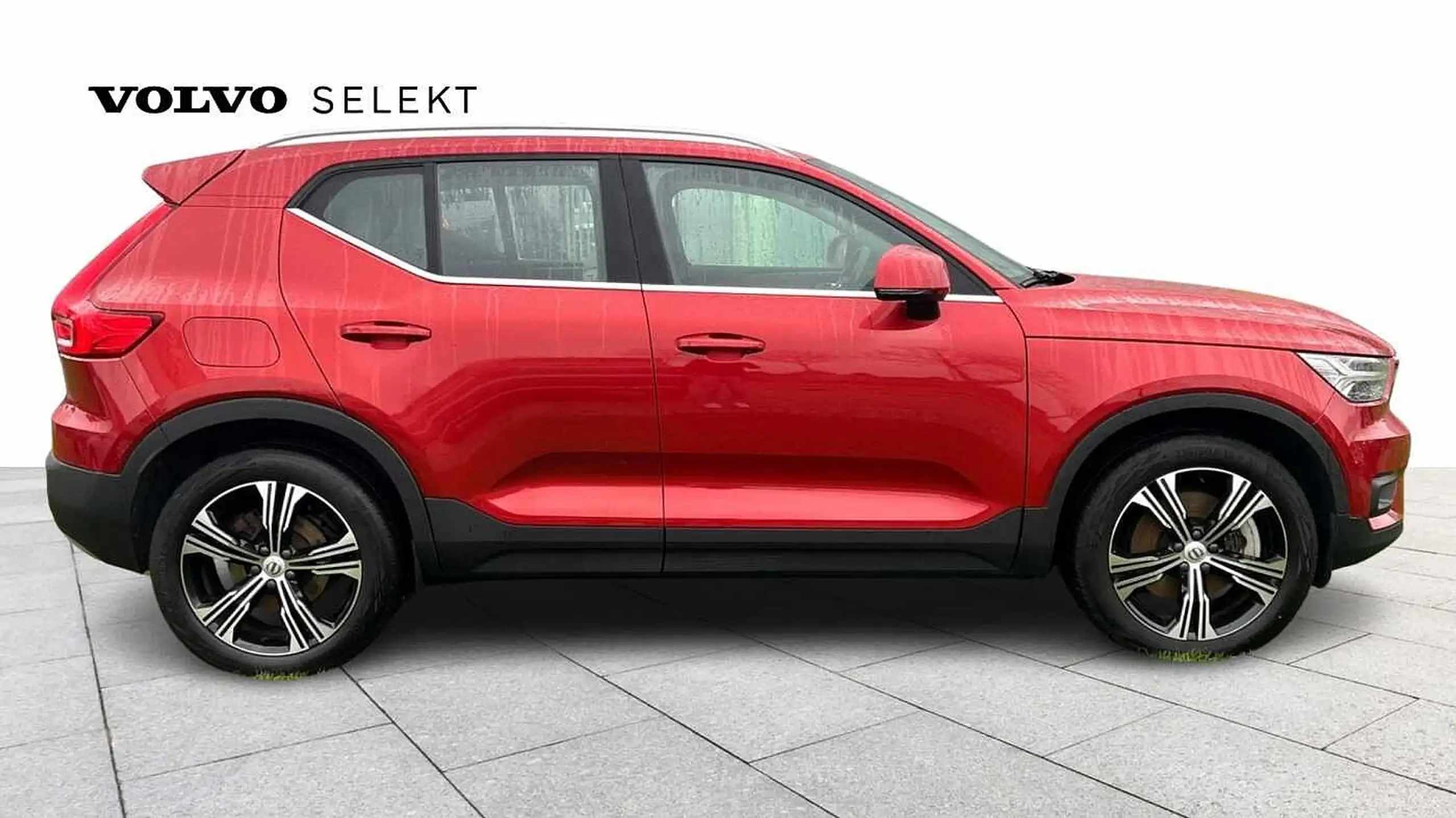 Volvo - XC40