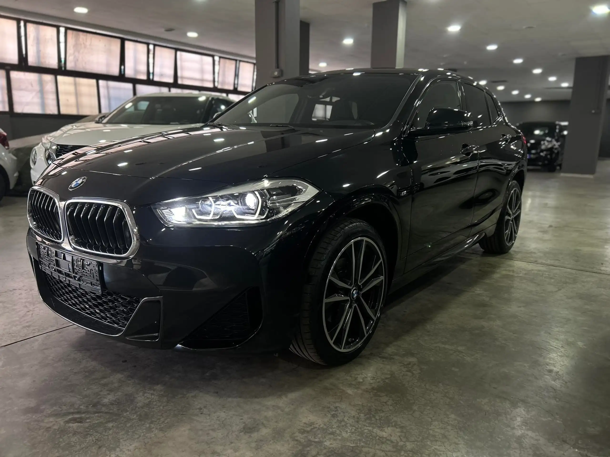 BMW - X2