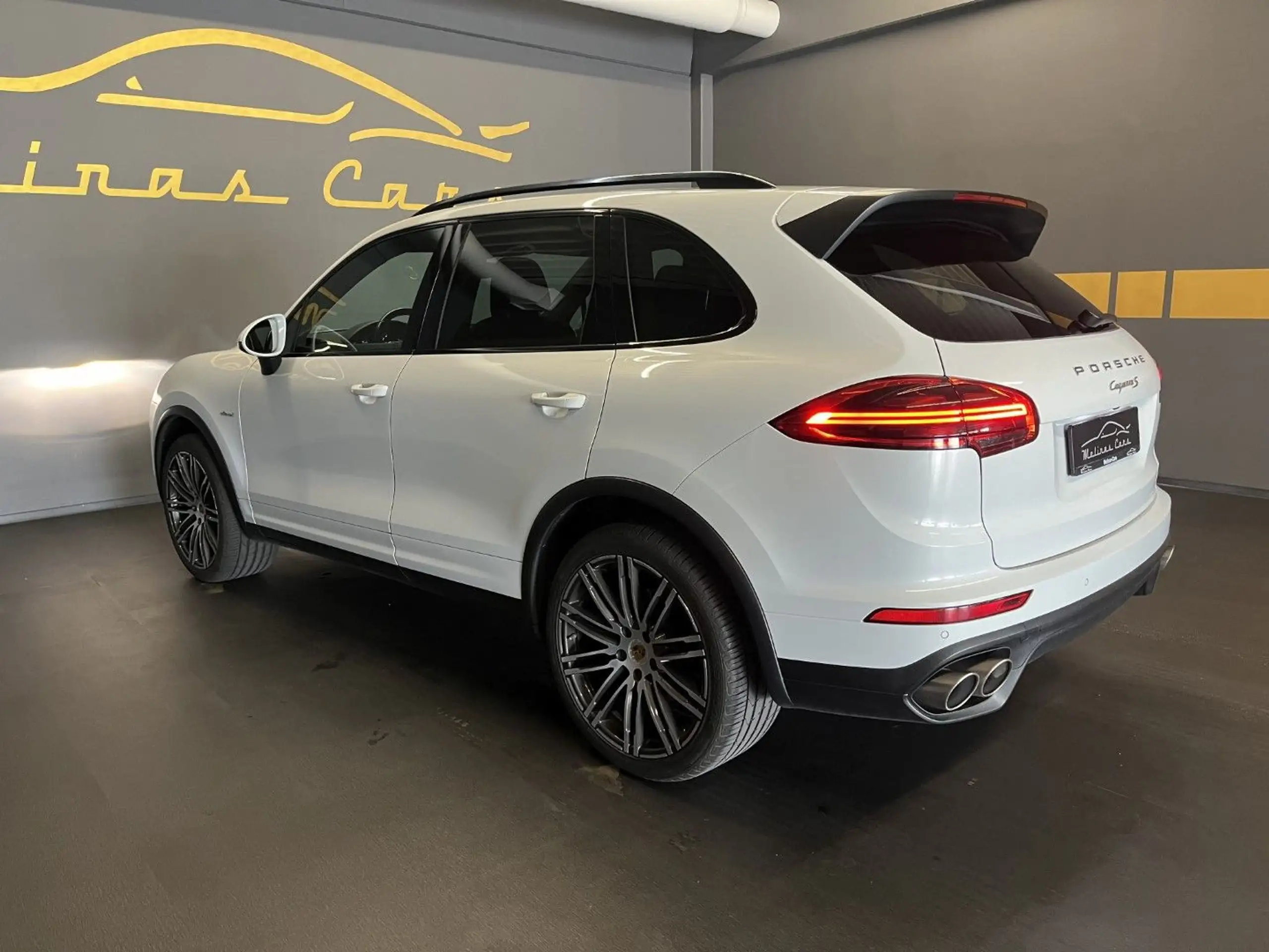 Porsche - Cayenne