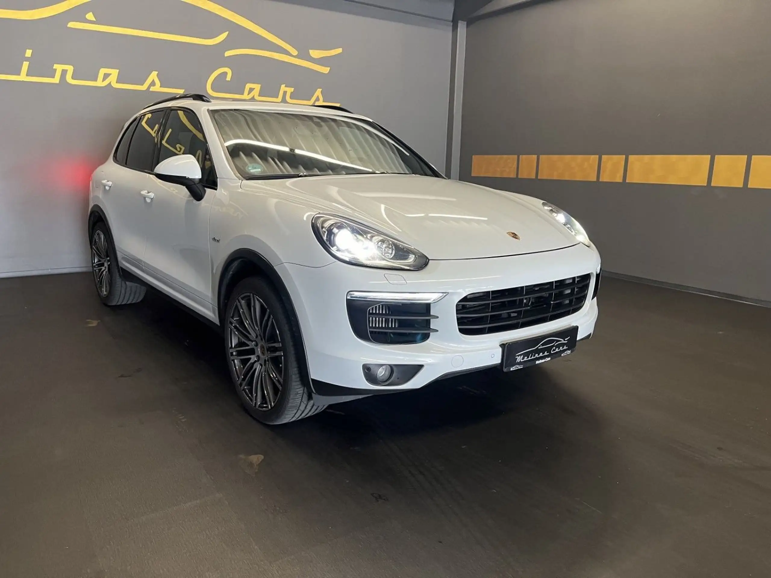 Porsche - Cayenne