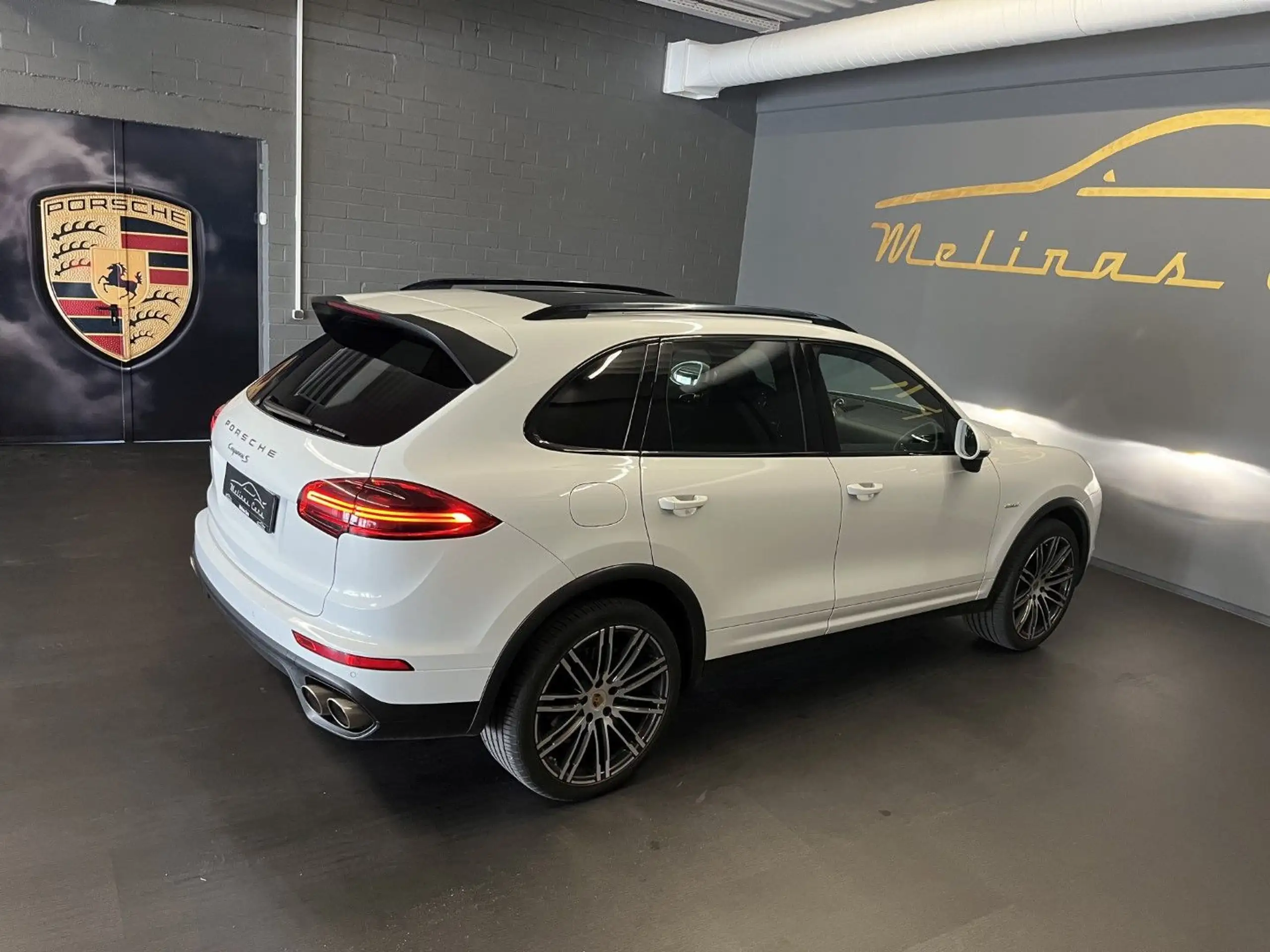 Porsche - Cayenne