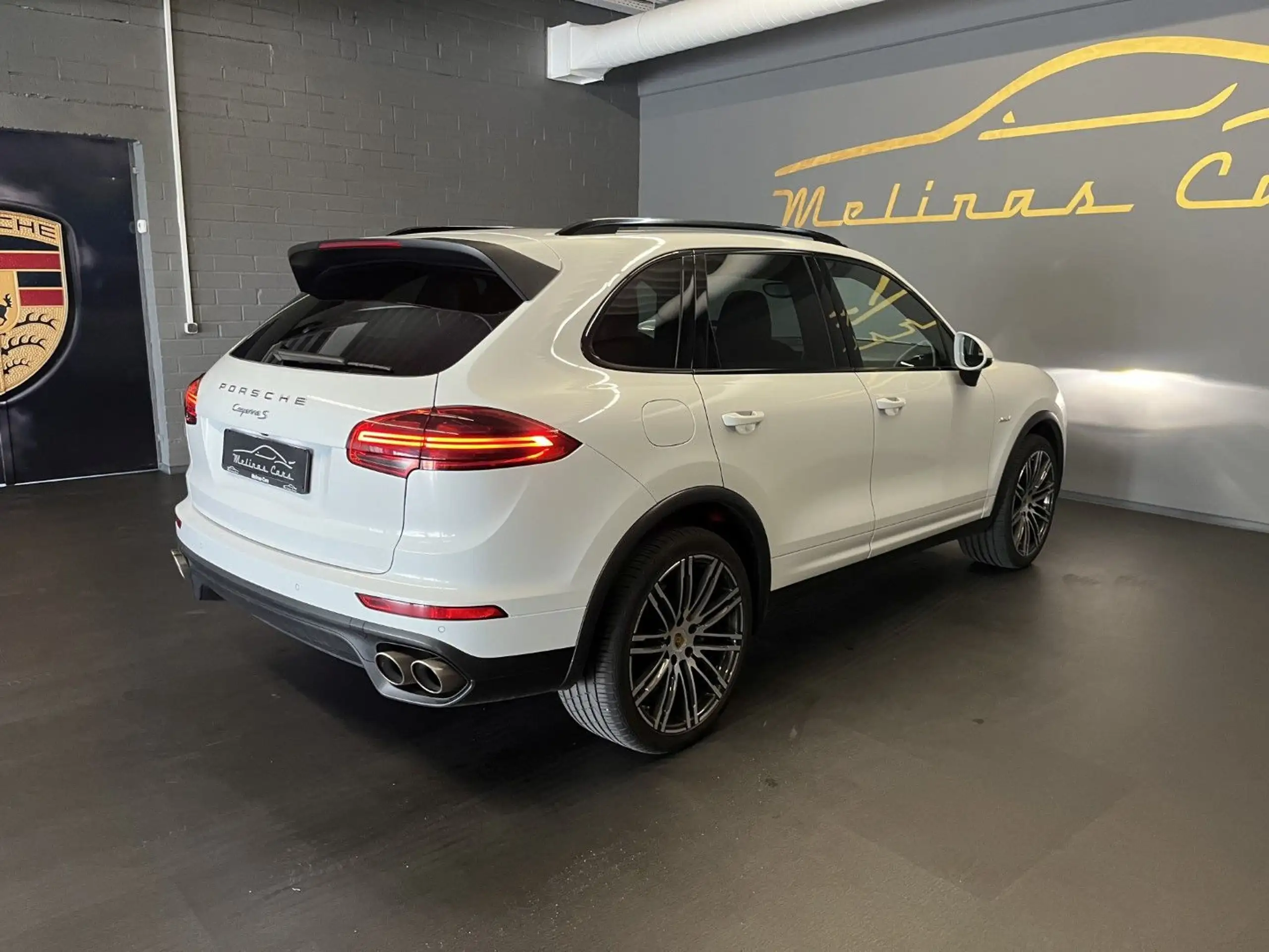 Porsche - Cayenne