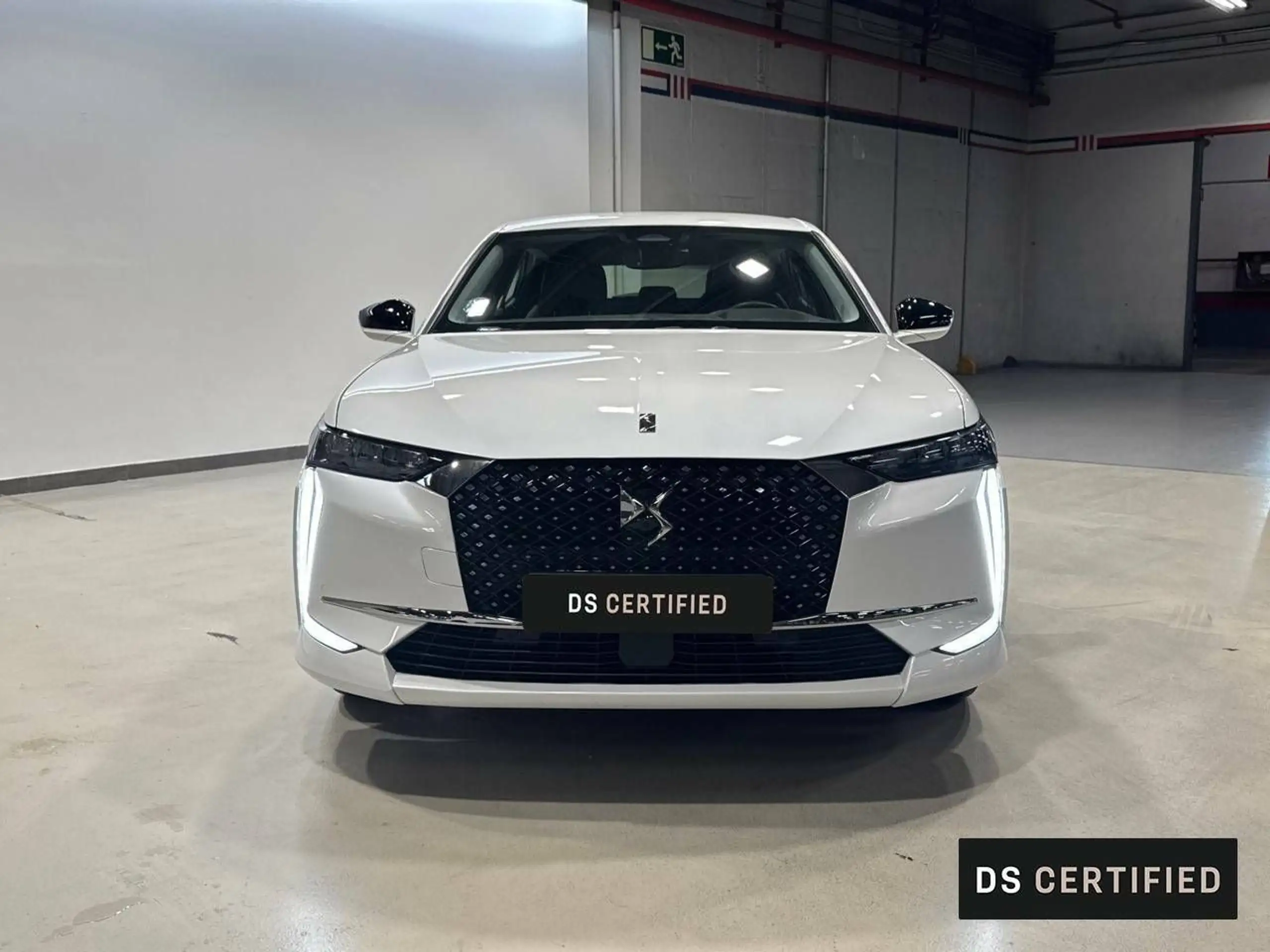 DS Automobiles - DS 4