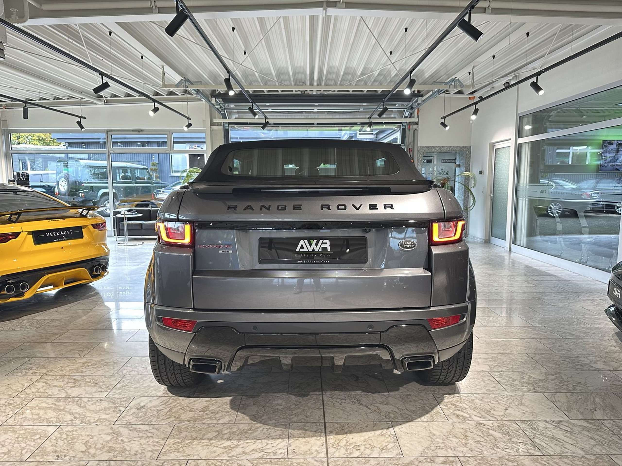 Land Rover - Range Rover Evoque