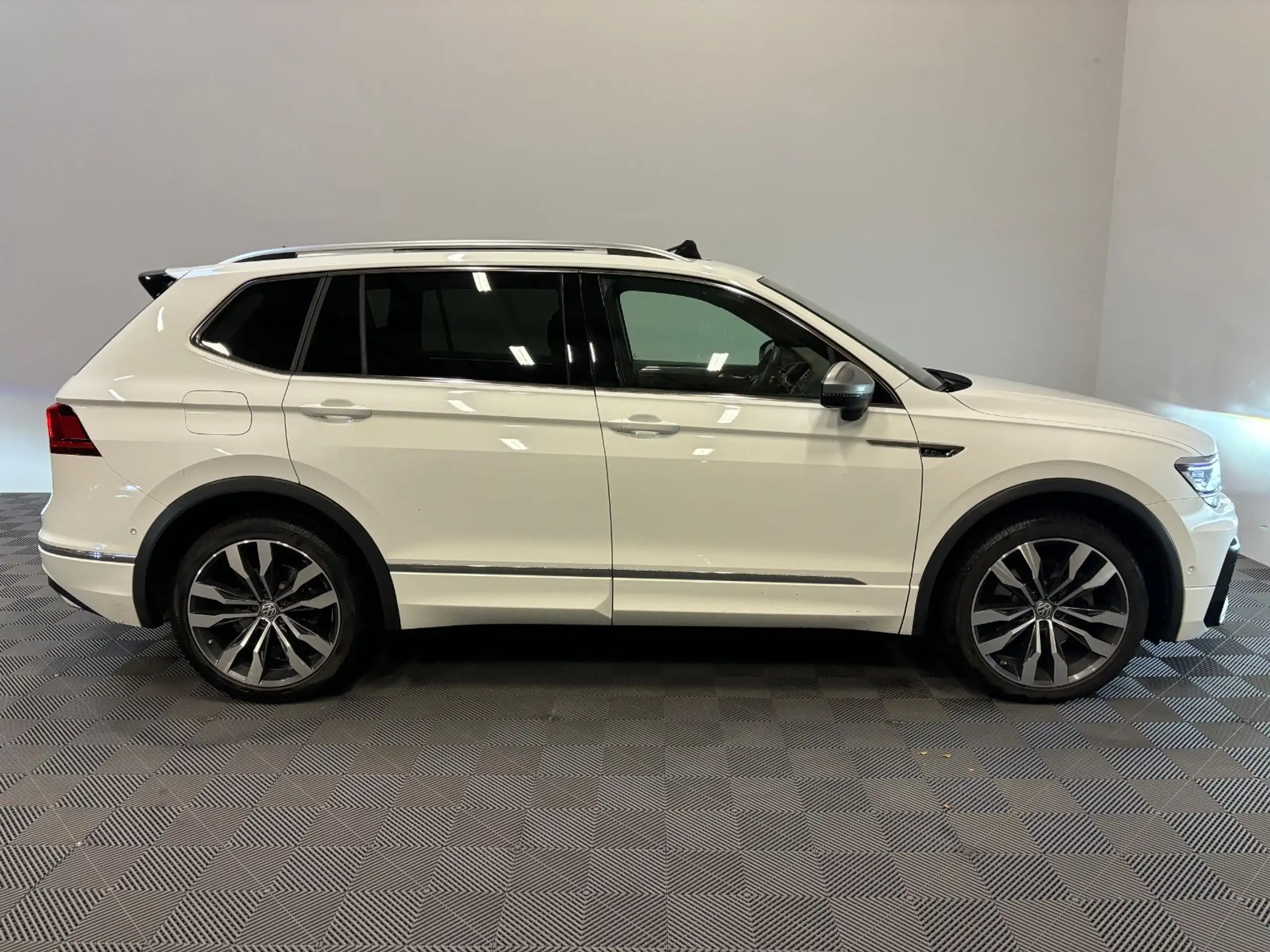 Volkswagen - Tiguan Allspace