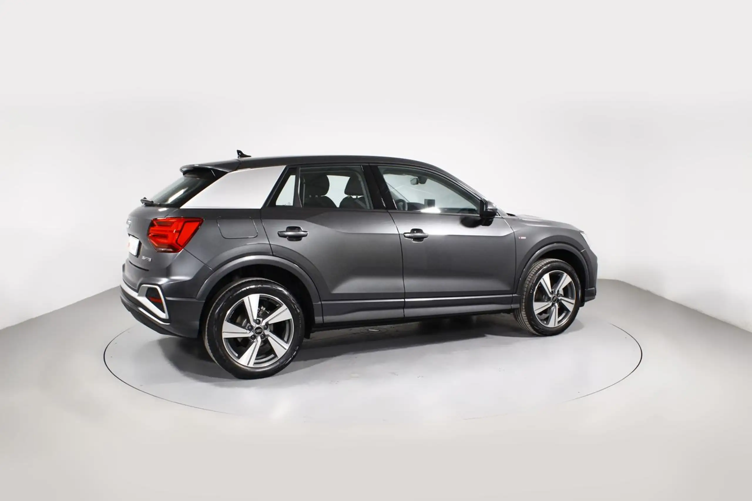 Audi - Q2