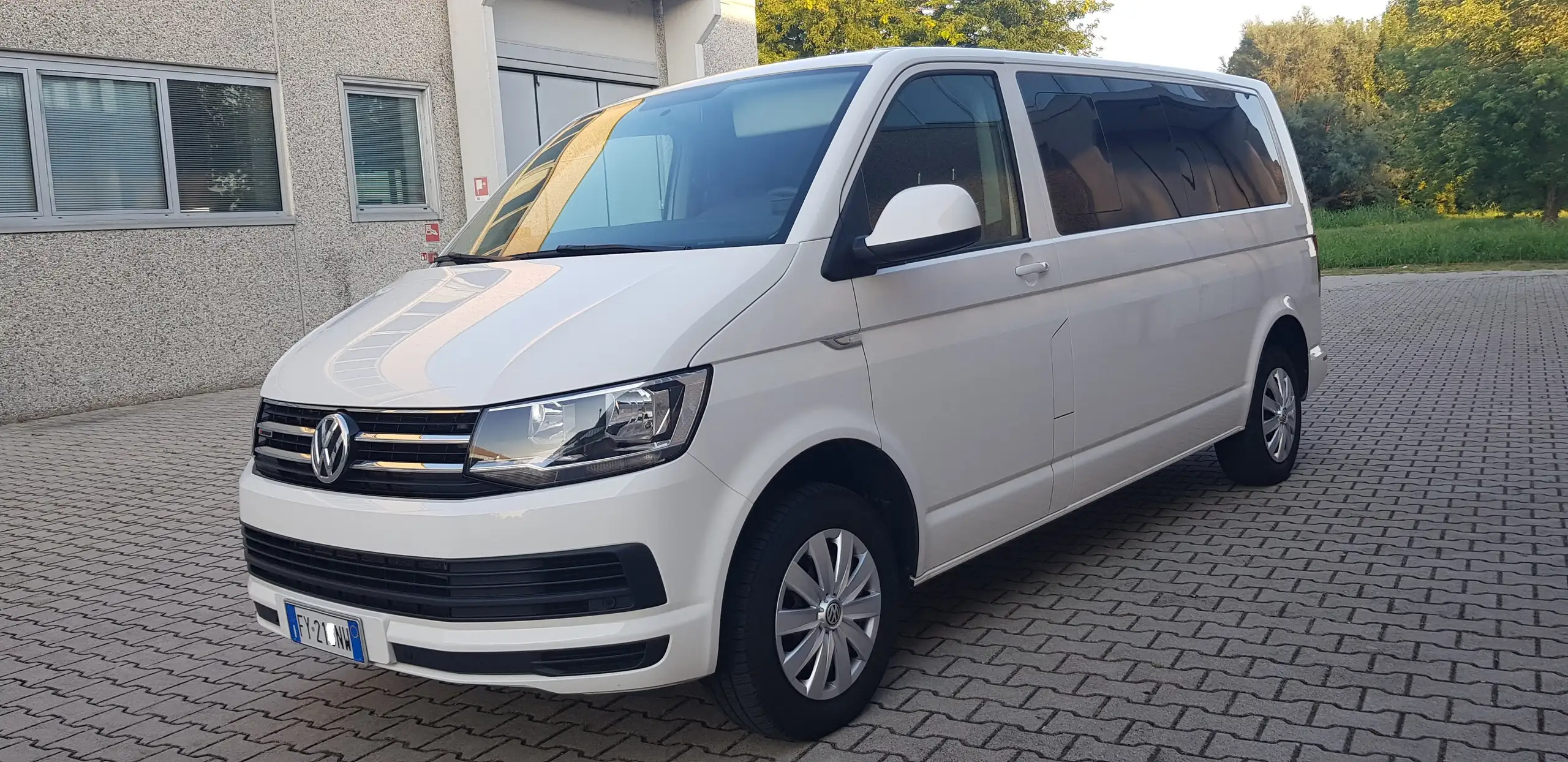 Volkswagen - T6 Caravelle