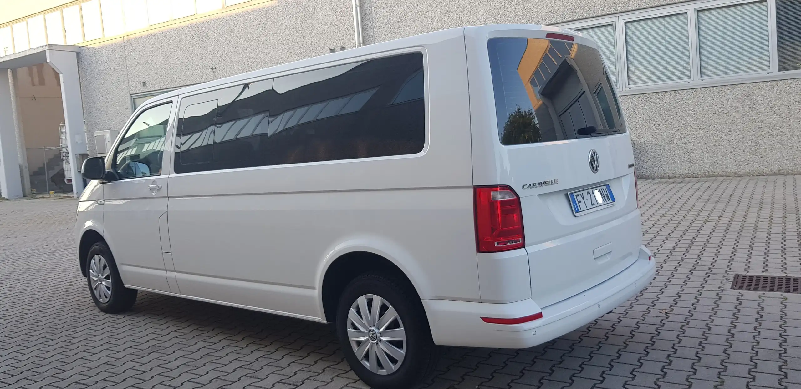 Volkswagen - T6 Caravelle