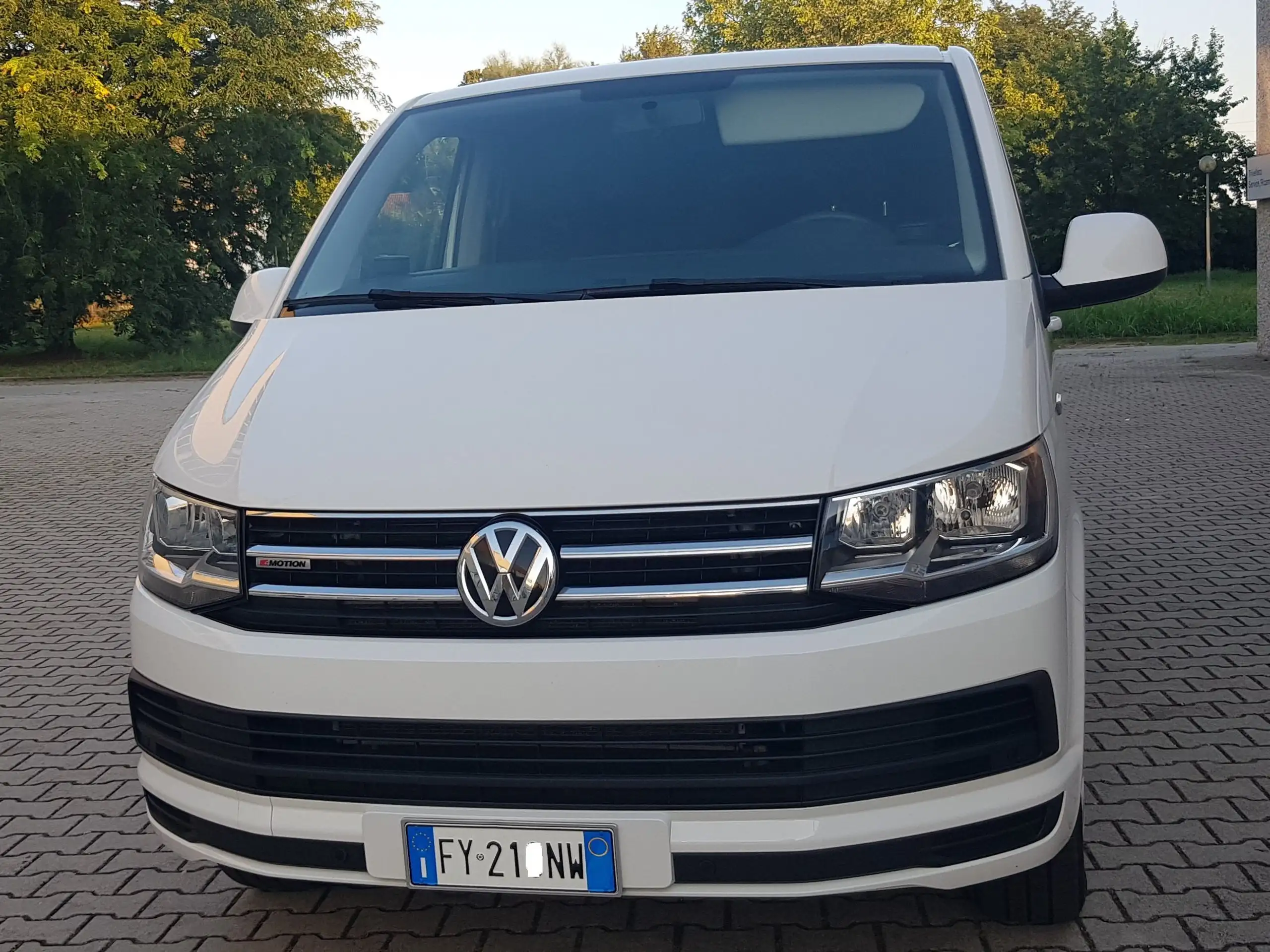 Volkswagen - T6 Caravelle