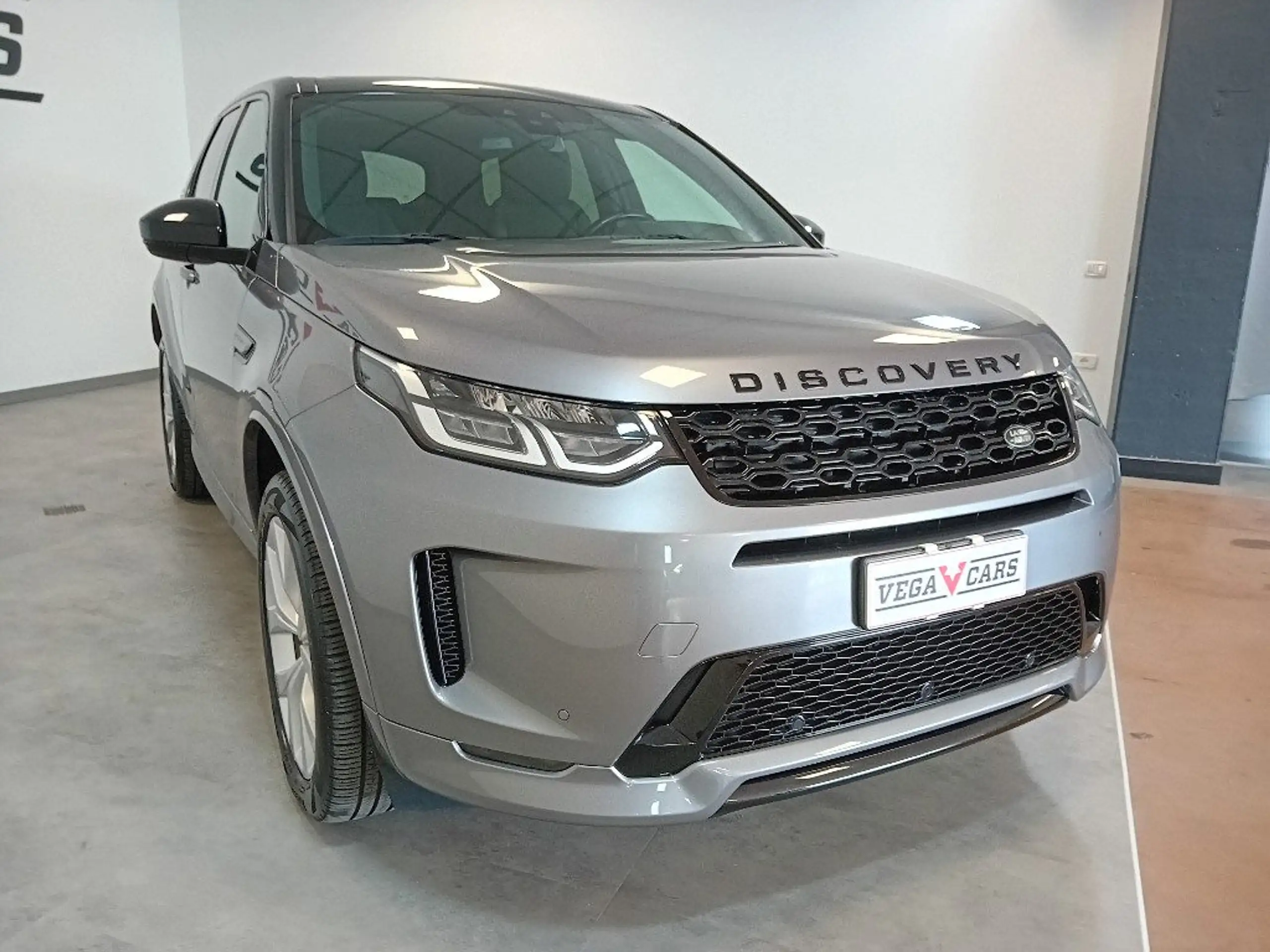 Land Rover - Discovery Sport