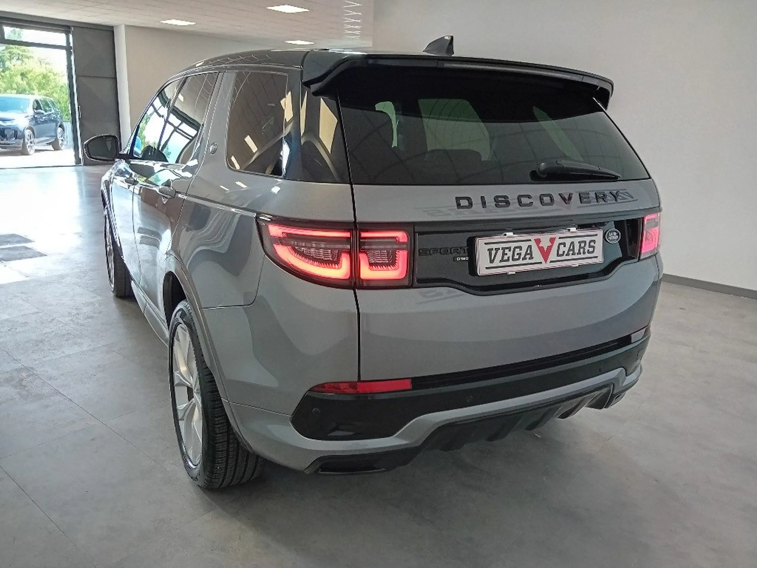 Land Rover - Discovery Sport