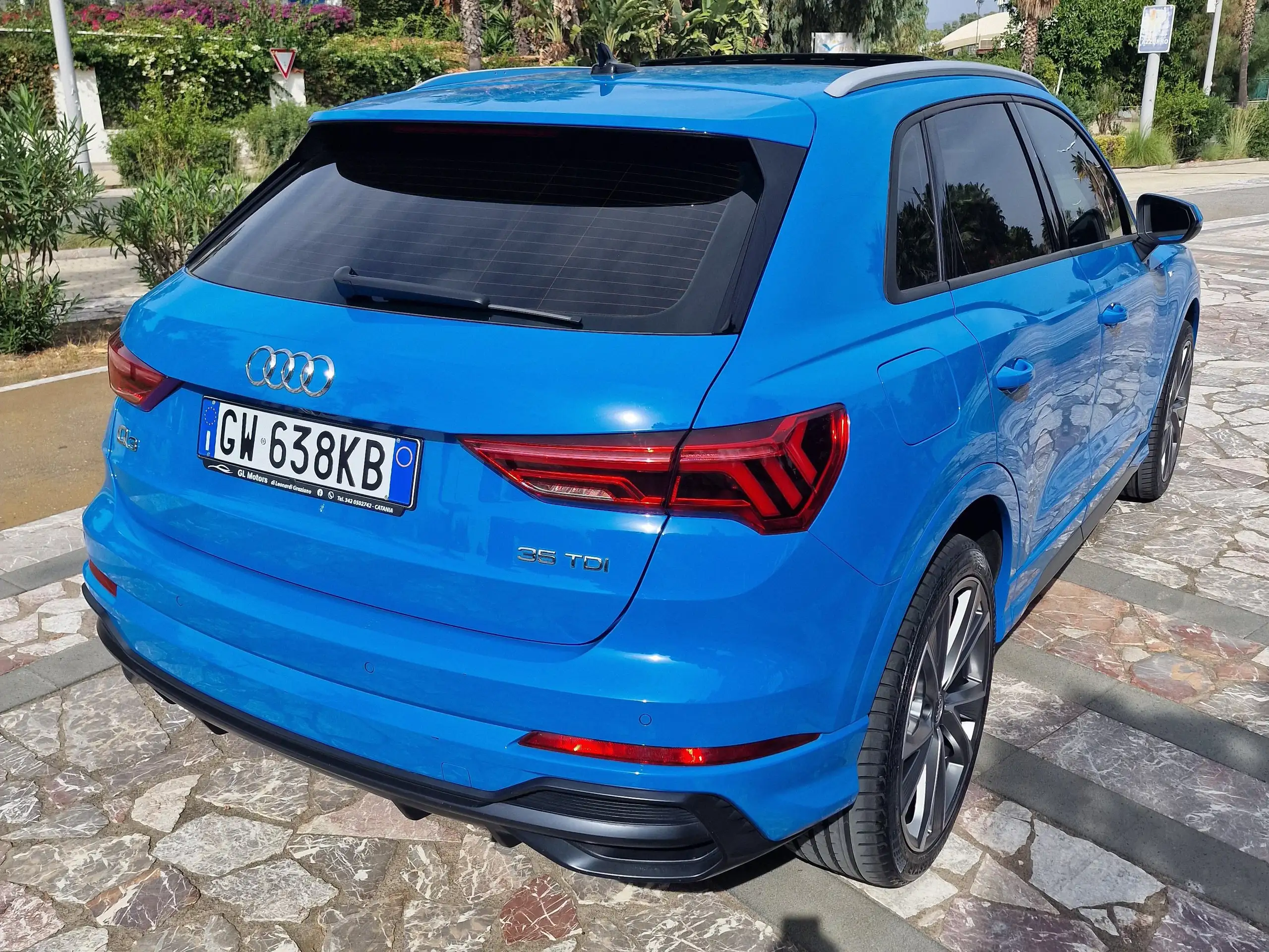 Audi - Q3