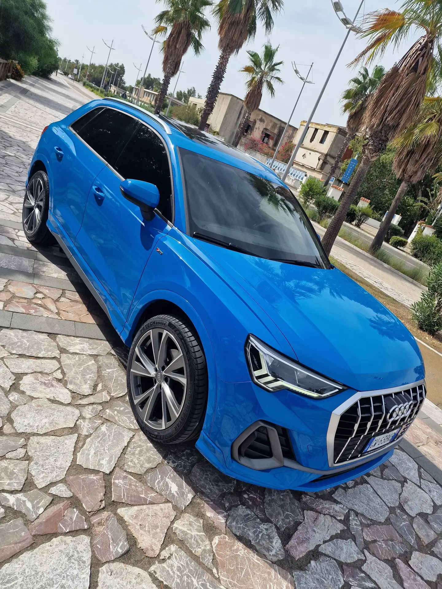 Audi - Q3