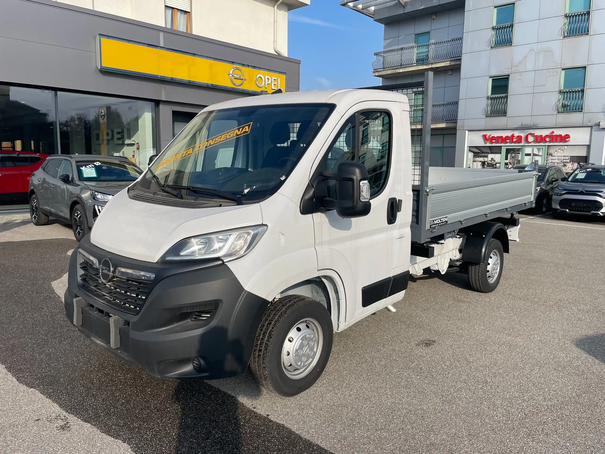 Opel Movano 2024