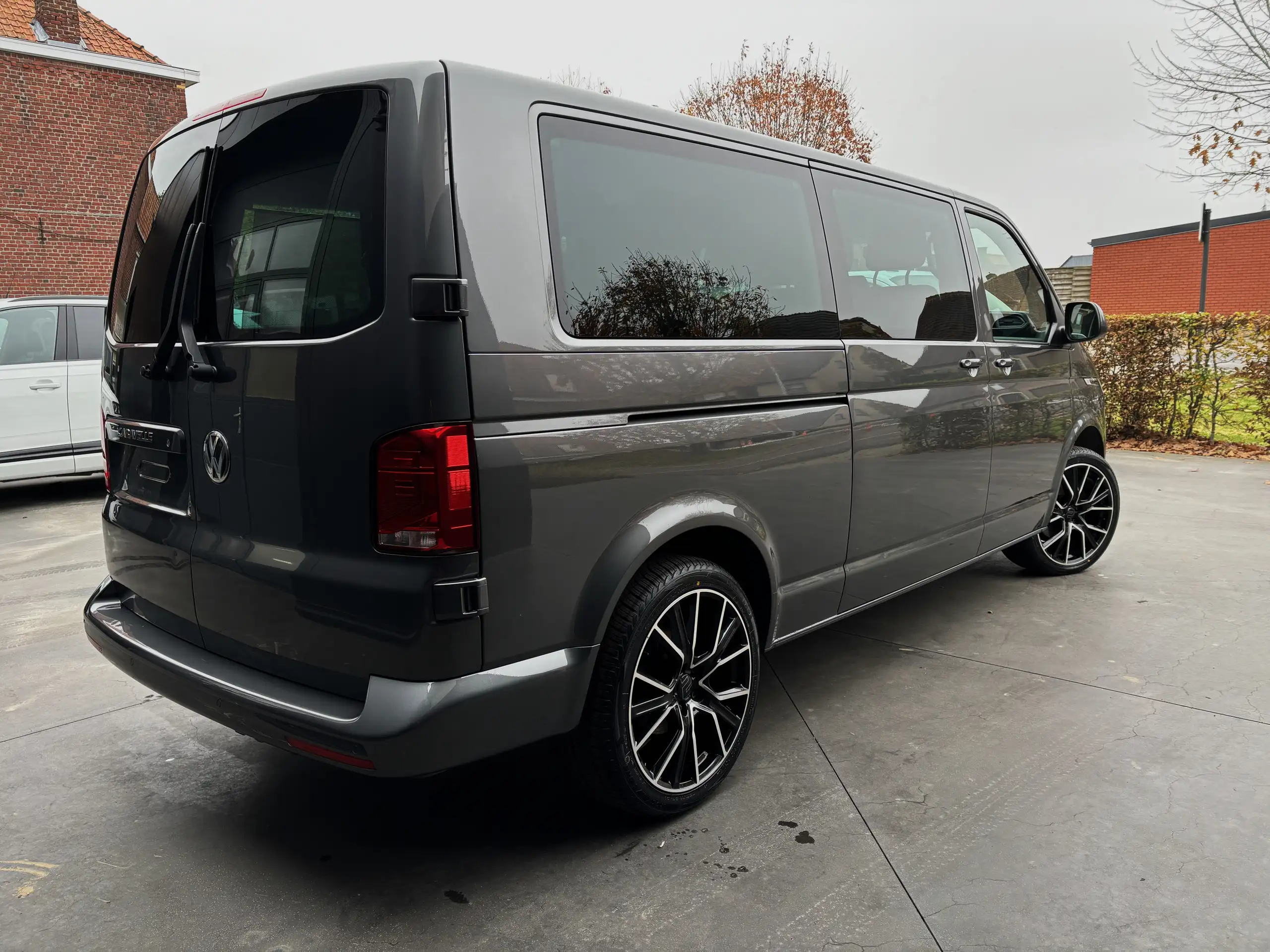 Volkswagen - T6.1 Caravelle