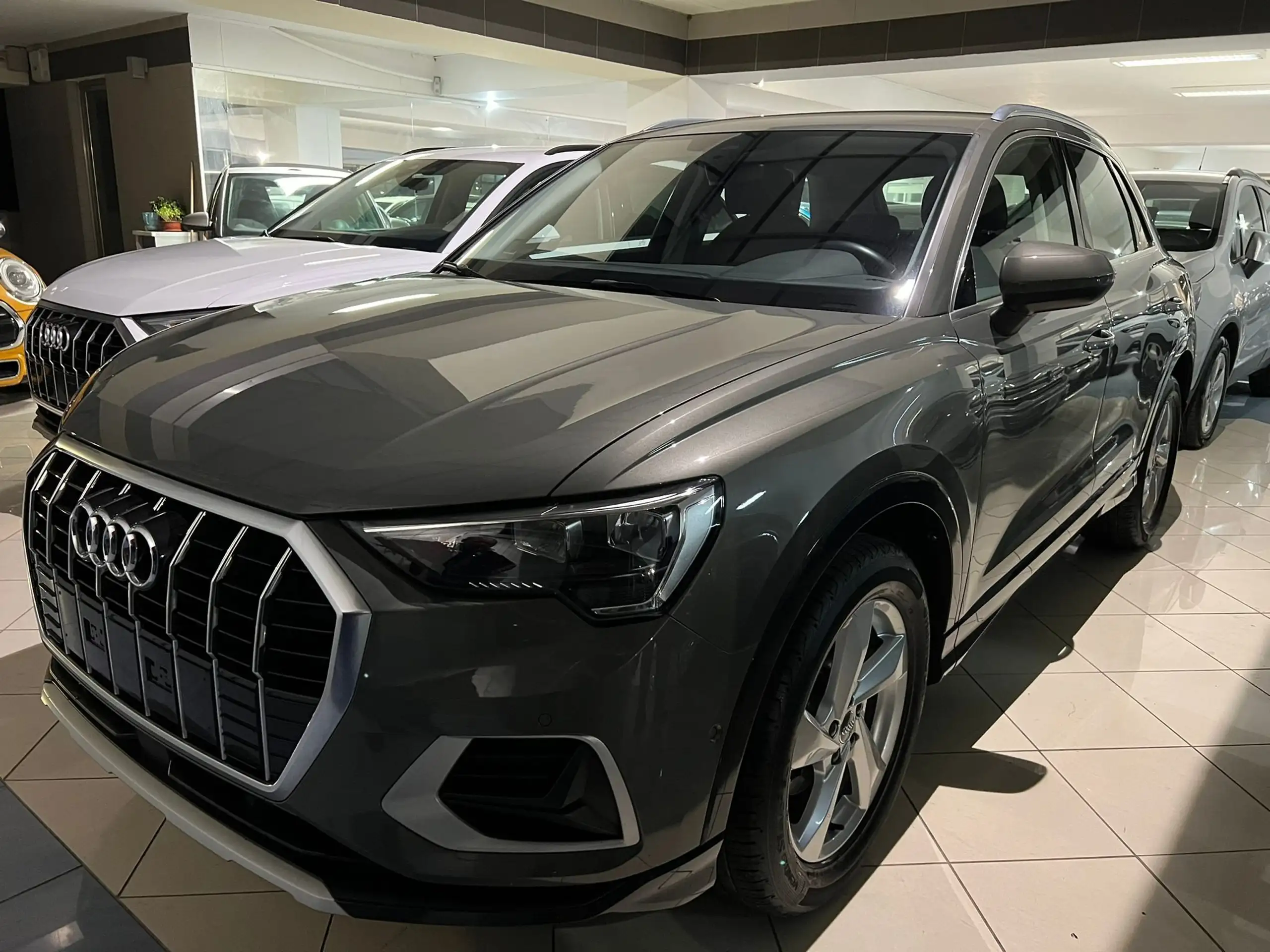 Audi - Q3