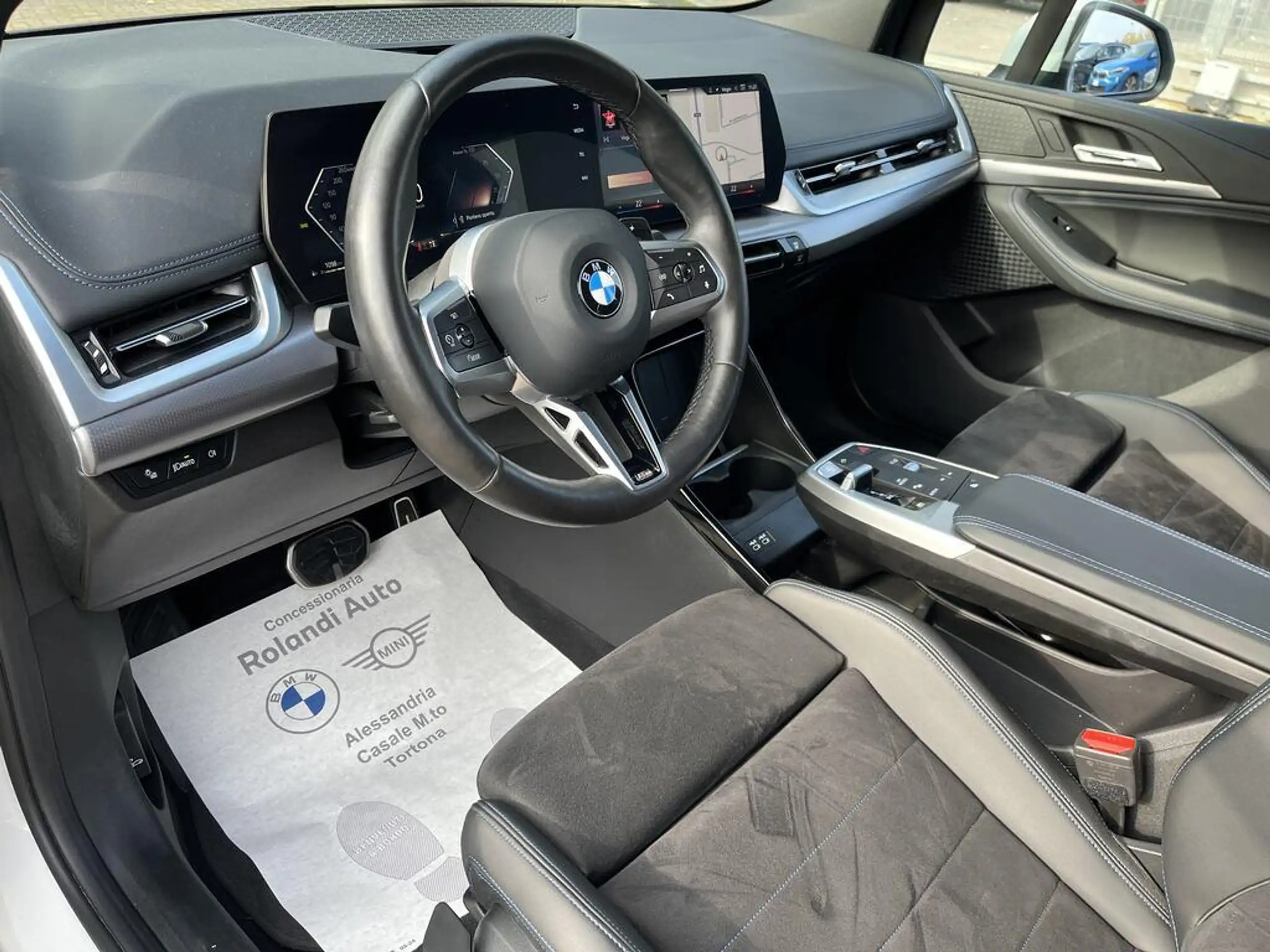 BMW - 218